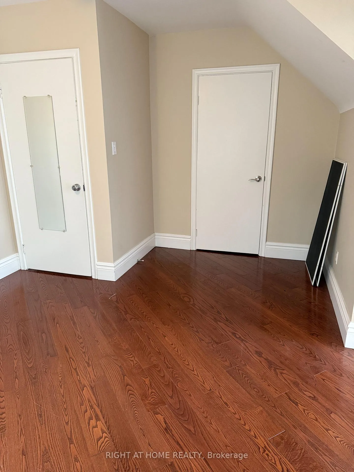 Photo 13 of 8421 Creditview Road, Brampton, Credit Valley — HOMEH
