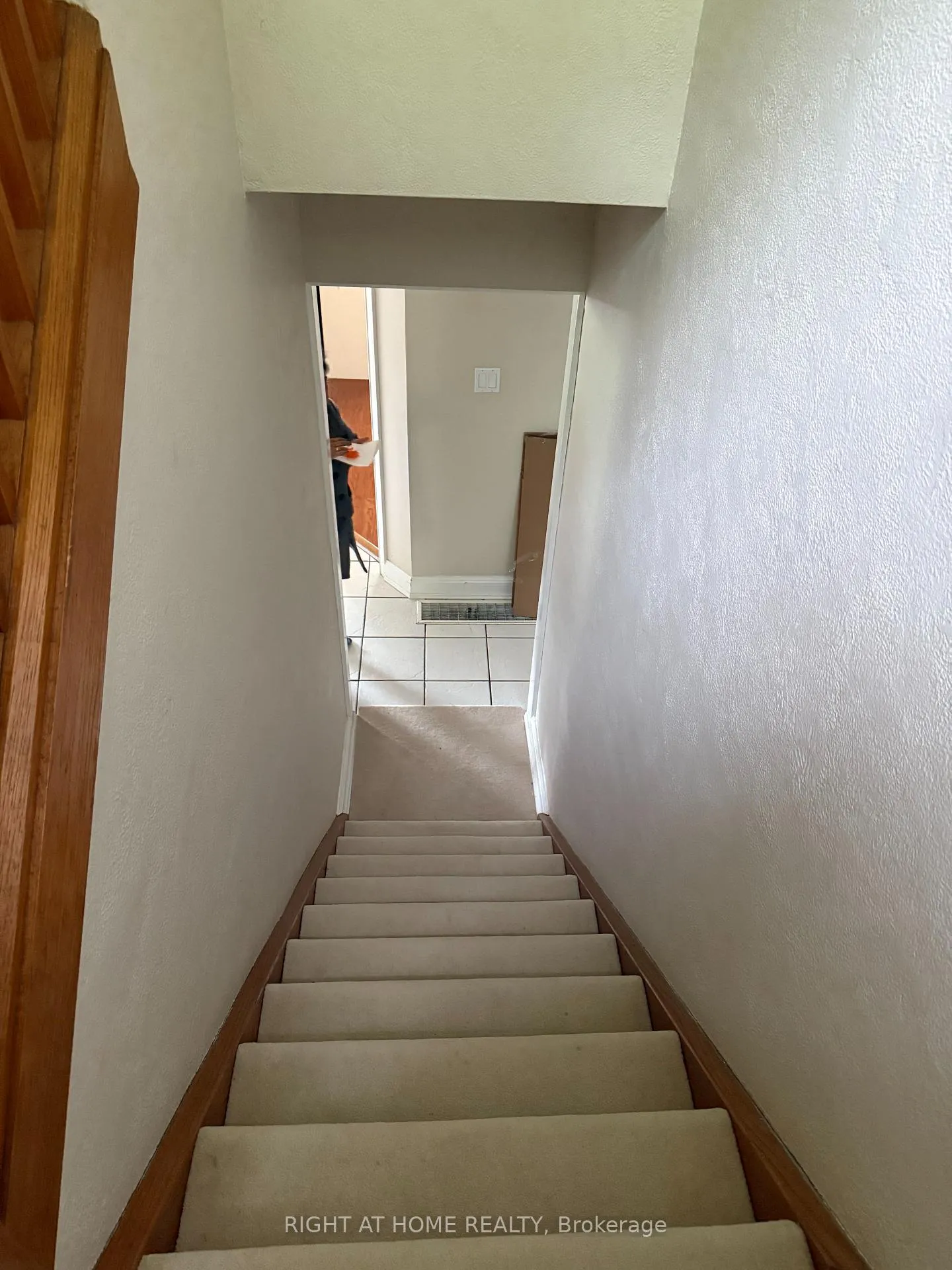 Photo 17 of 8421 Creditview Road, Brampton, Credit Valley — HOMEH