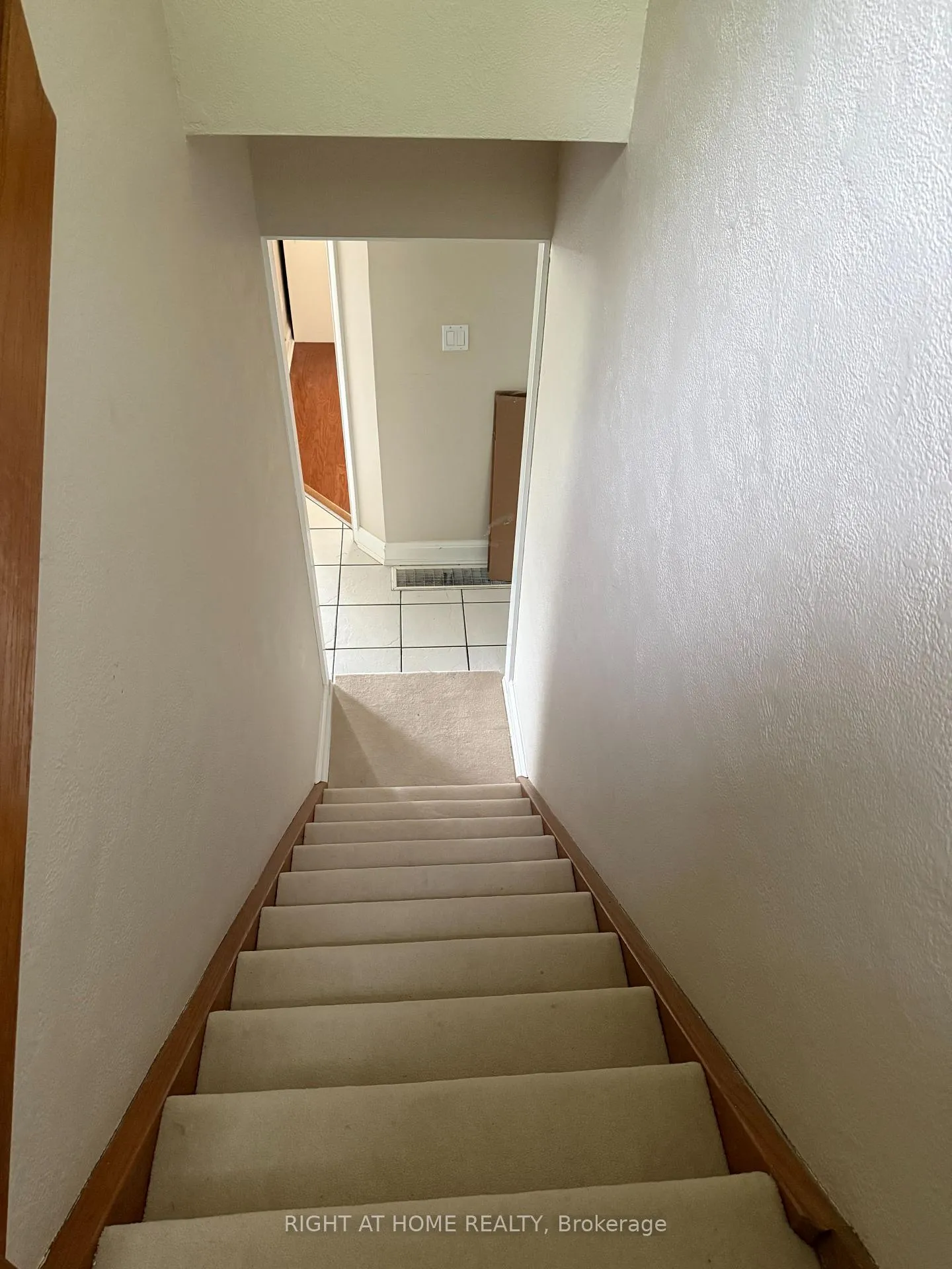 Photo 18 of 8421 Creditview Road, Brampton, Credit Valley — HOMEH