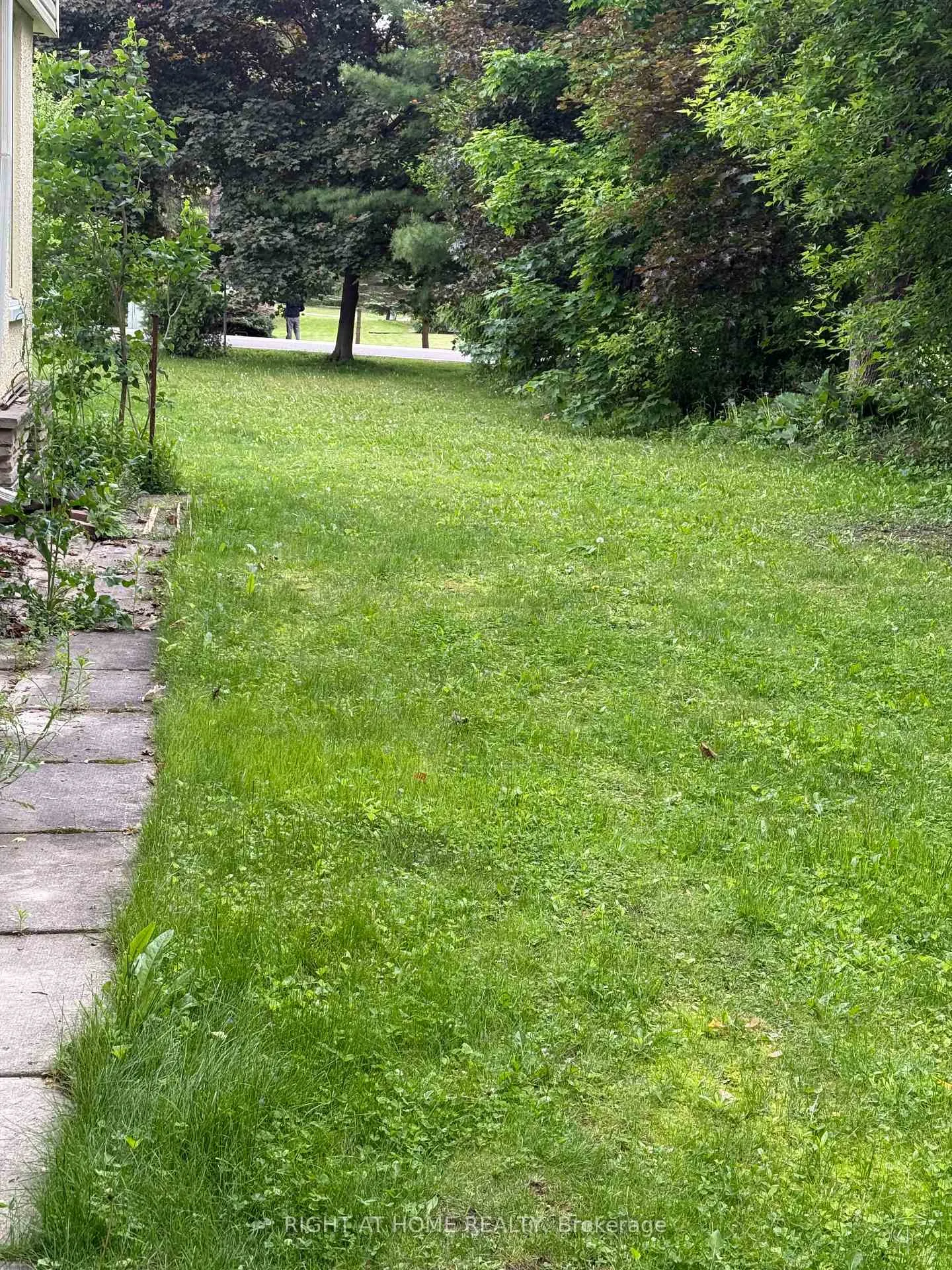 Photo 27 of 8421 Creditview Road, Brampton, Credit Valley — HOMEH