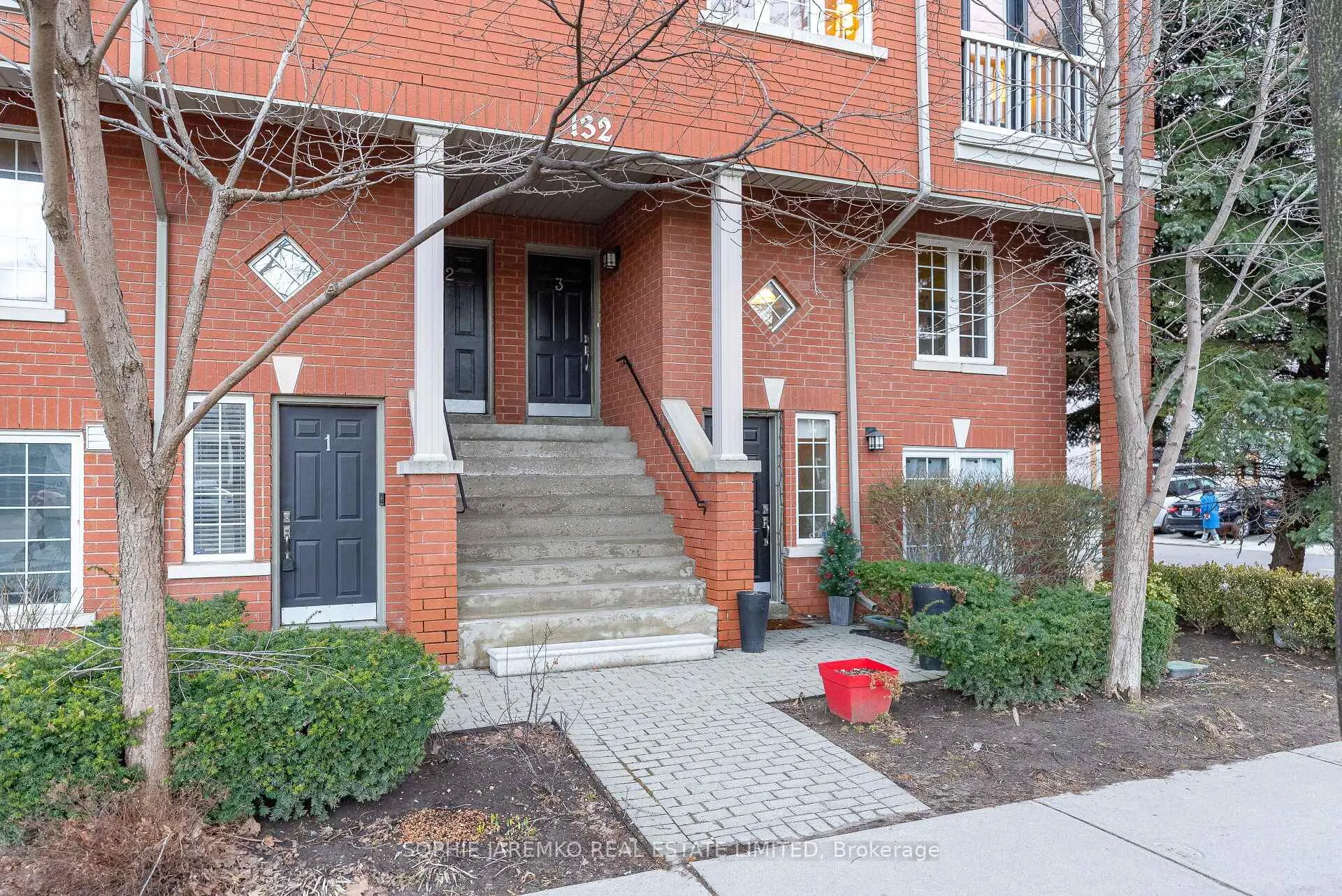 Photo 2 of Unit 3, 132 Strachan Avenue, Toronto, Niagara — HOMEH