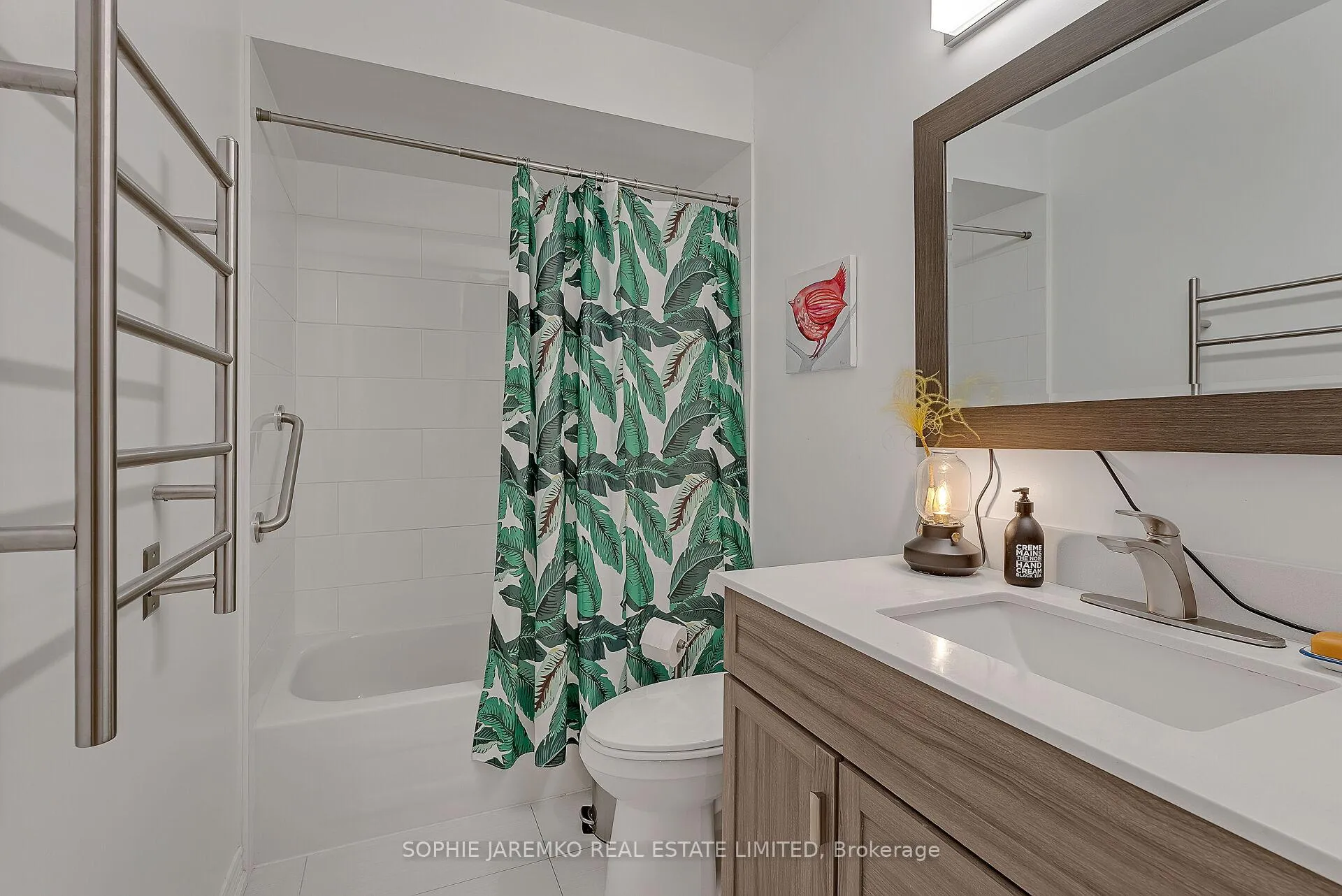 Photo 29 of Unit 3, 132 Strachan Avenue, Toronto, Niagara — HOMEH