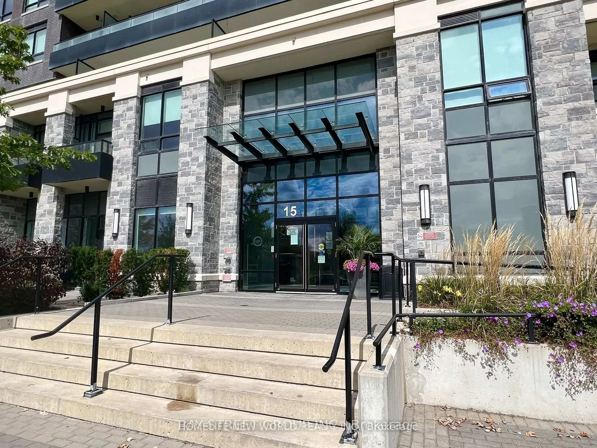 Photo 2 of Unit 216, 15 Water Walk Drive, Markham, Unionville — HOMEH