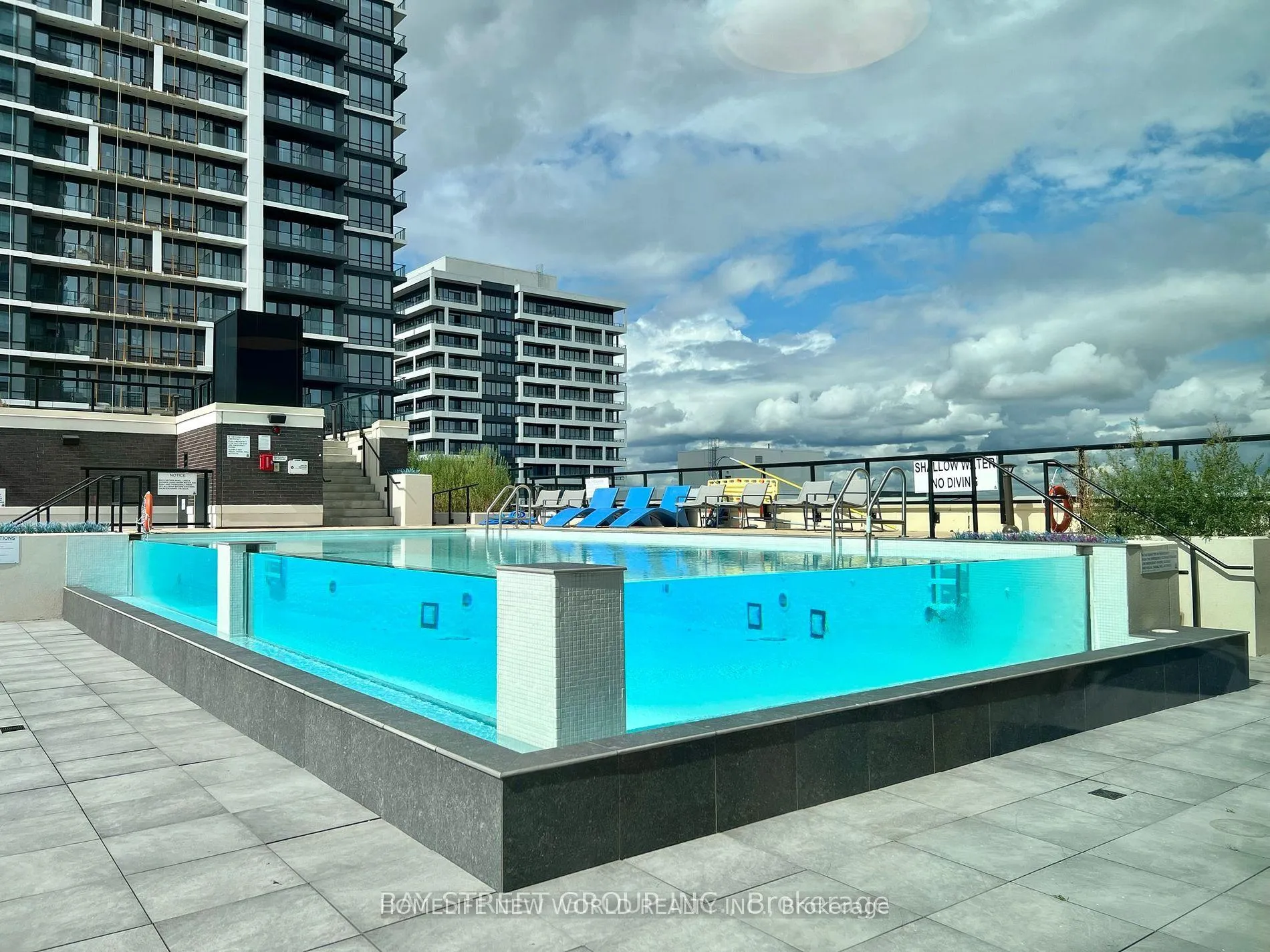 Photo 13 of Unit 216, 15 Water Walk Drive, Markham, Unionville — HOMEH