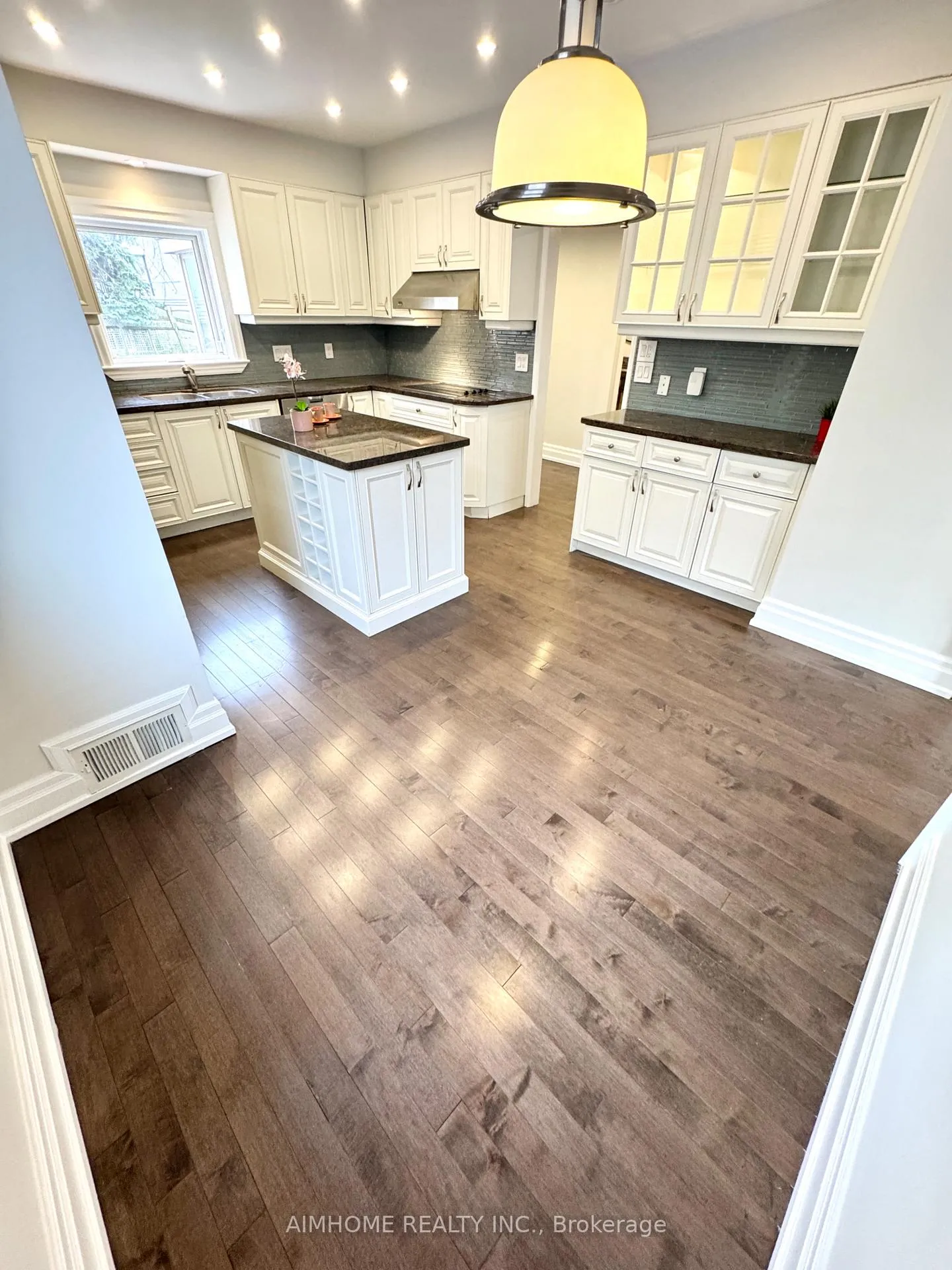 Photo 26 of 89 Dunloe Road, Toronto, Forest Hill South — HOMEH