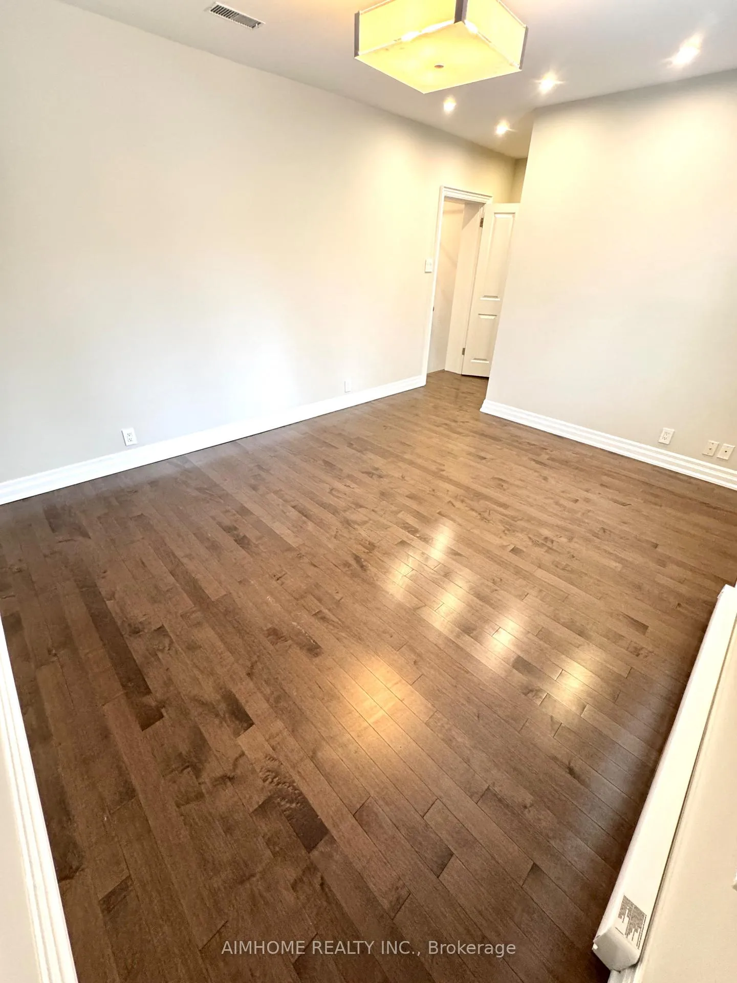Photo 46 of 89 Dunloe Road, Toronto, Forest Hill South — HOMEH