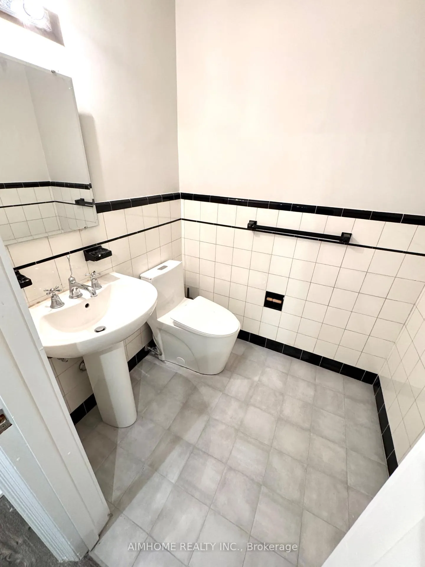 Photo 49 of 89 Dunloe Road, Toronto, Forest Hill South — HOMEH