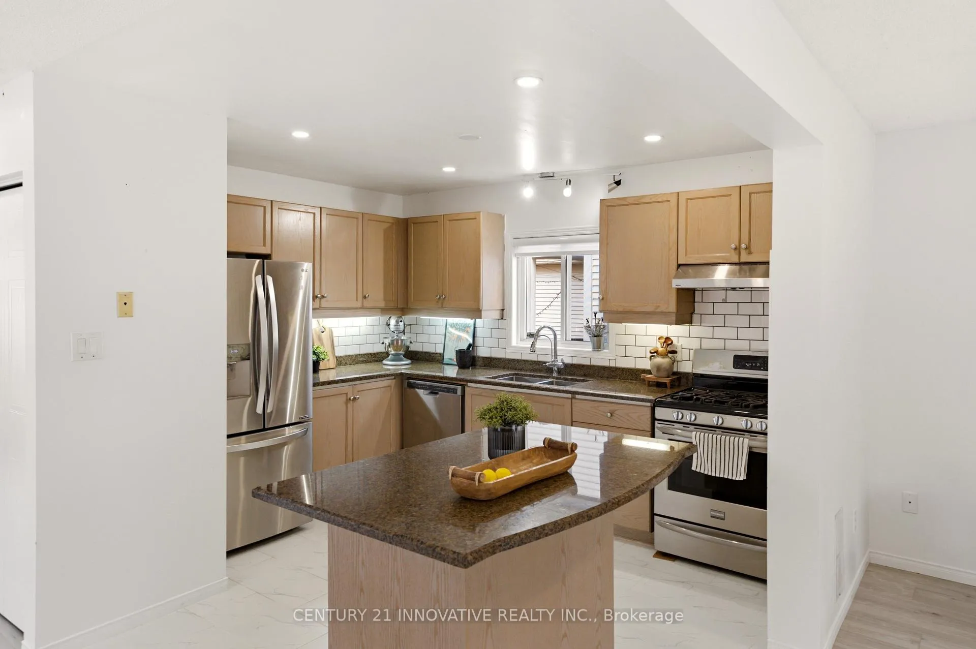 Photo 7 of 505 Trico Drive, Cambridge — HOMEH