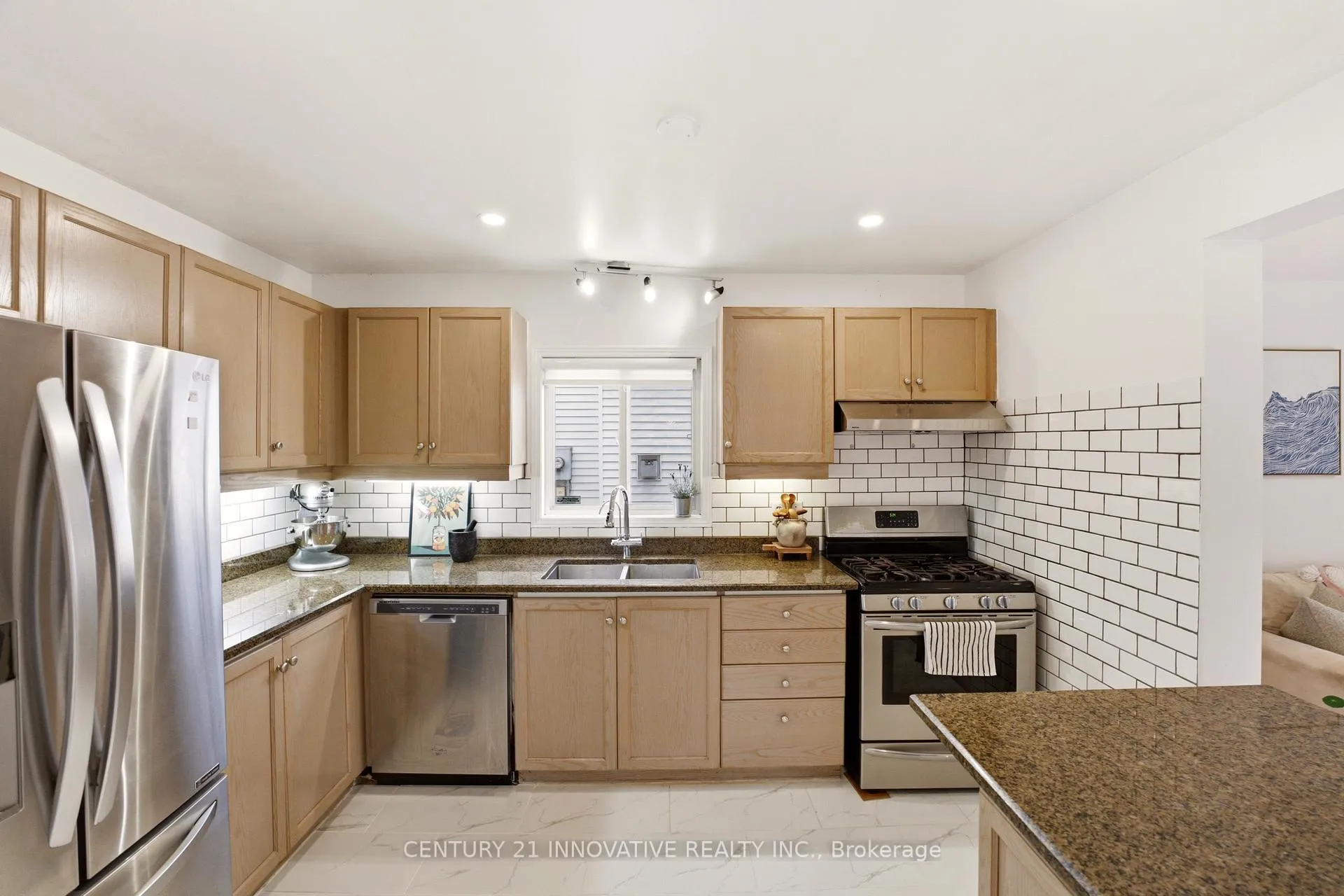 Photo 9 of 505 Trico Drive, Cambridge — HOMEH