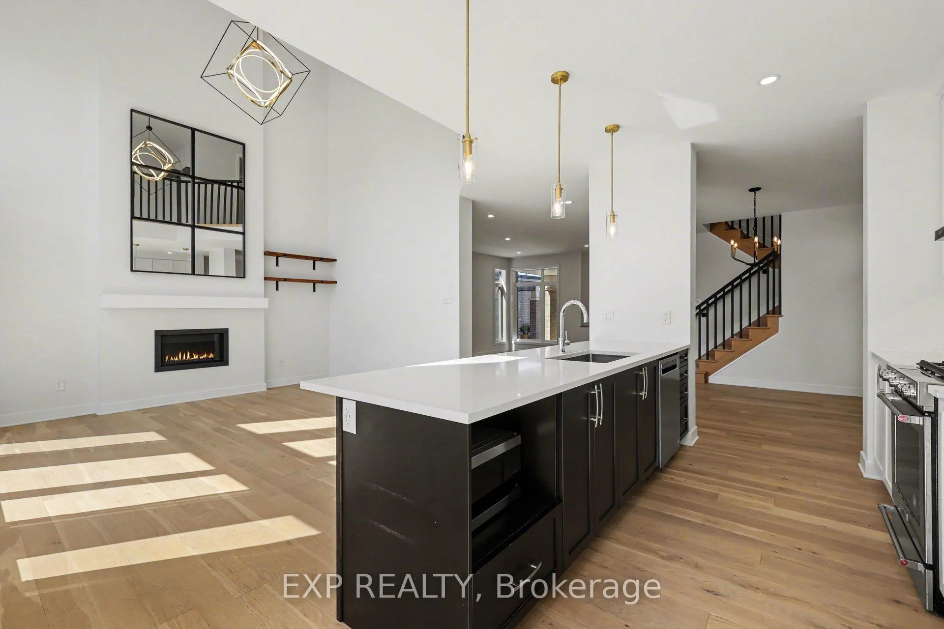 Photo 22 of 40 Baldcypress Way, Ottawa, Kanata - Emerald Meadows/Trailwest — HOMEH