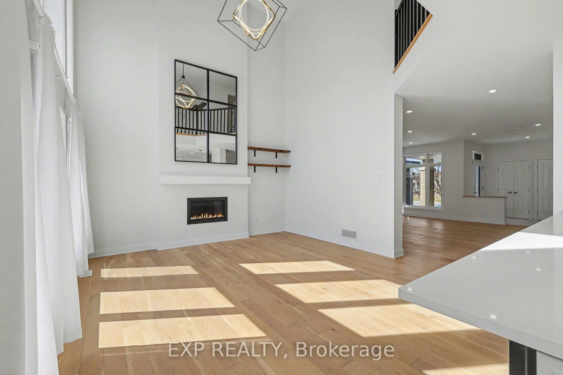 Photo 23 of 40 Baldcypress Way, Ottawa, Kanata - Emerald Meadows/Trailwest — HOMEH