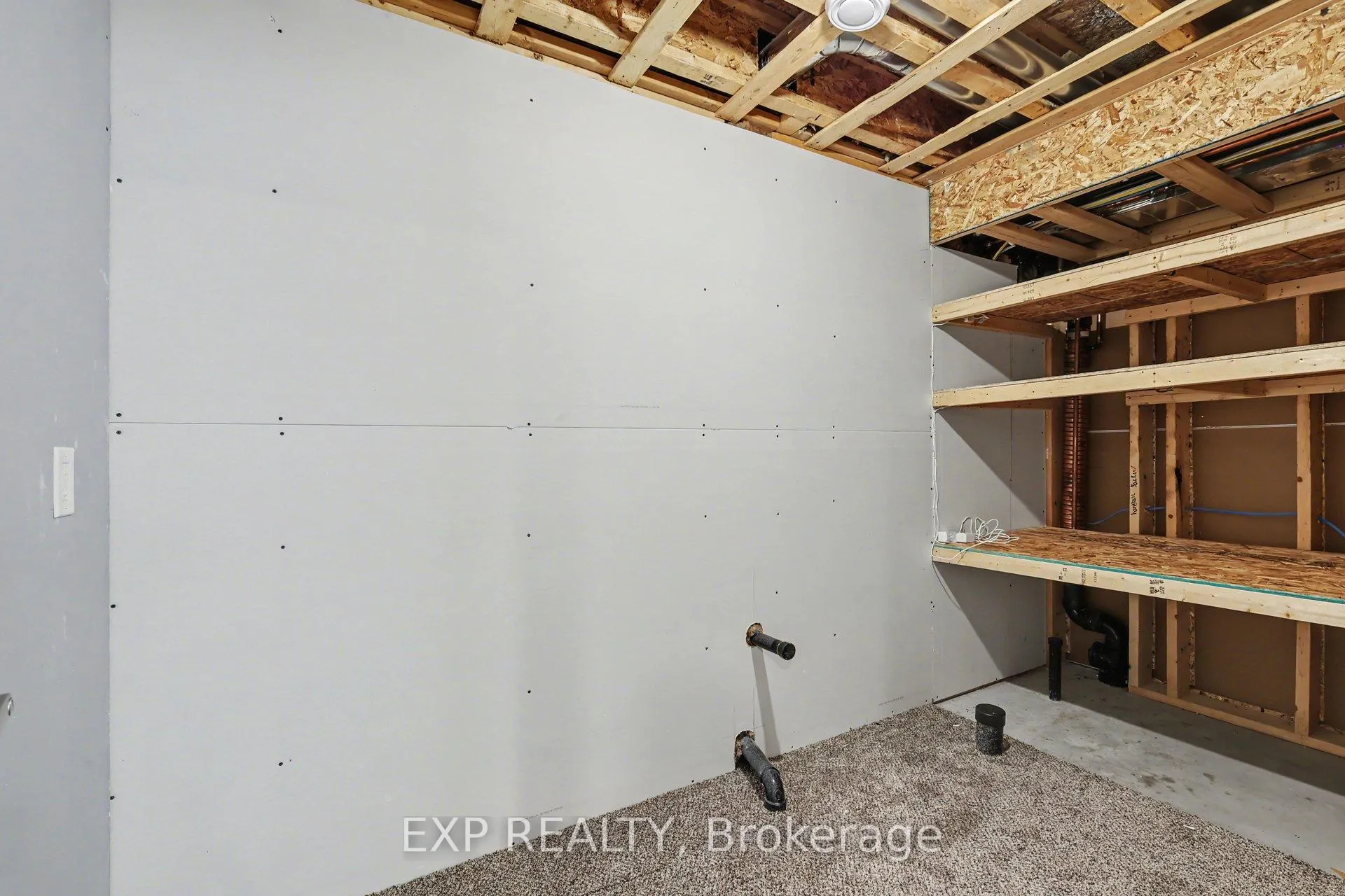 Photo 43 of 40 Baldcypress Way, Ottawa, Kanata - Emerald Meadows/Trailwest — HOMEH