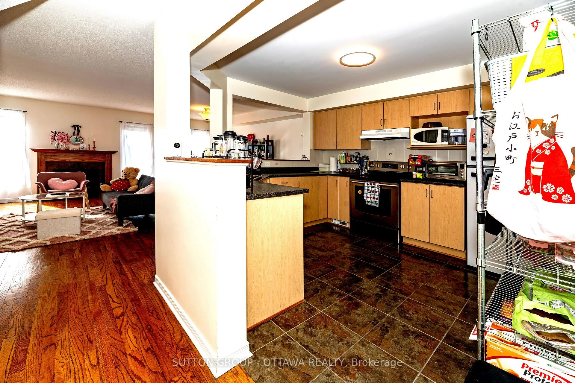 Photo 6 of 110 Chartley Private, Ottawa, Ridgemont — HOMEH