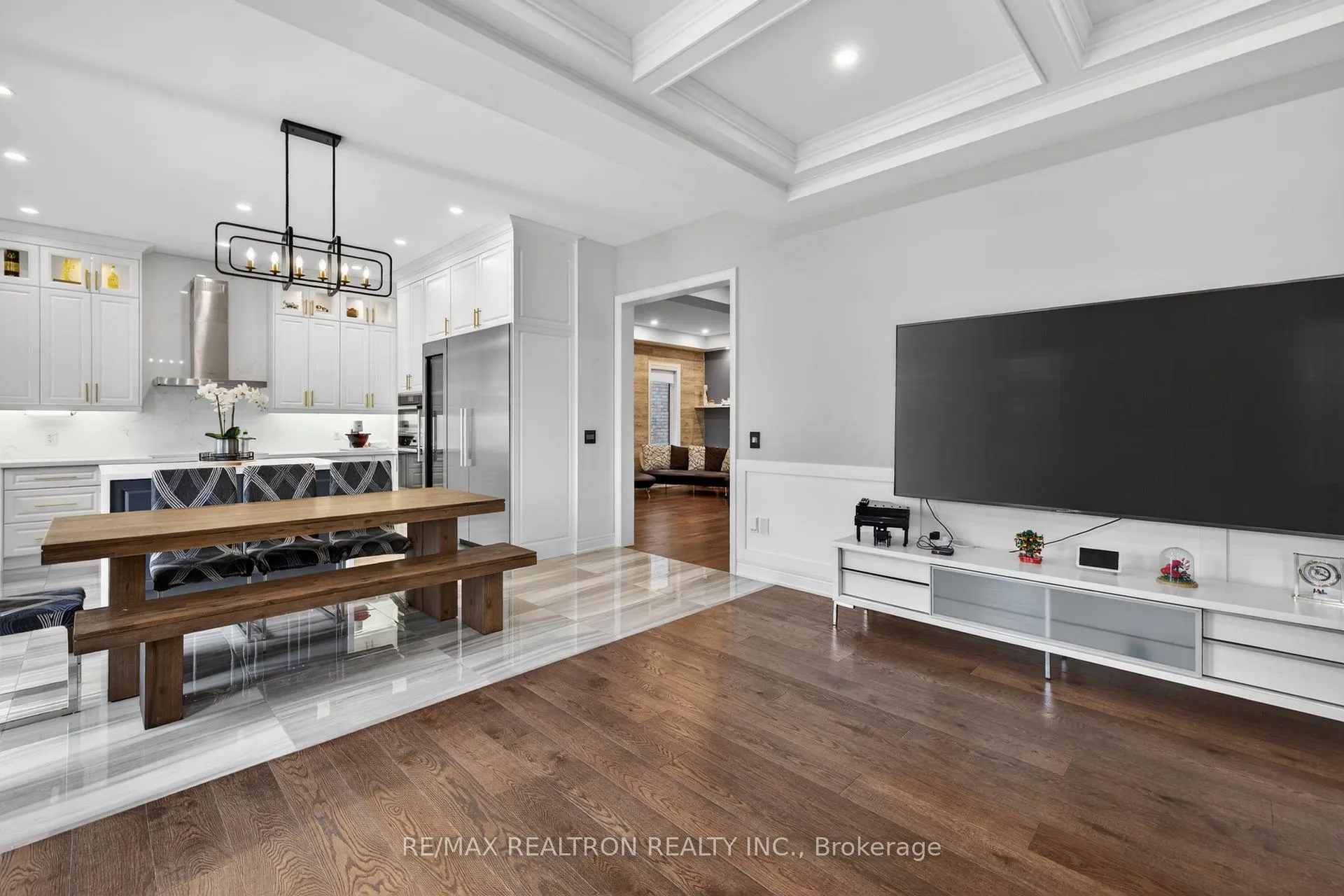 Photo 8 of 143 Maple Ridge Crescent, Markham, Greensborough — HOMEH