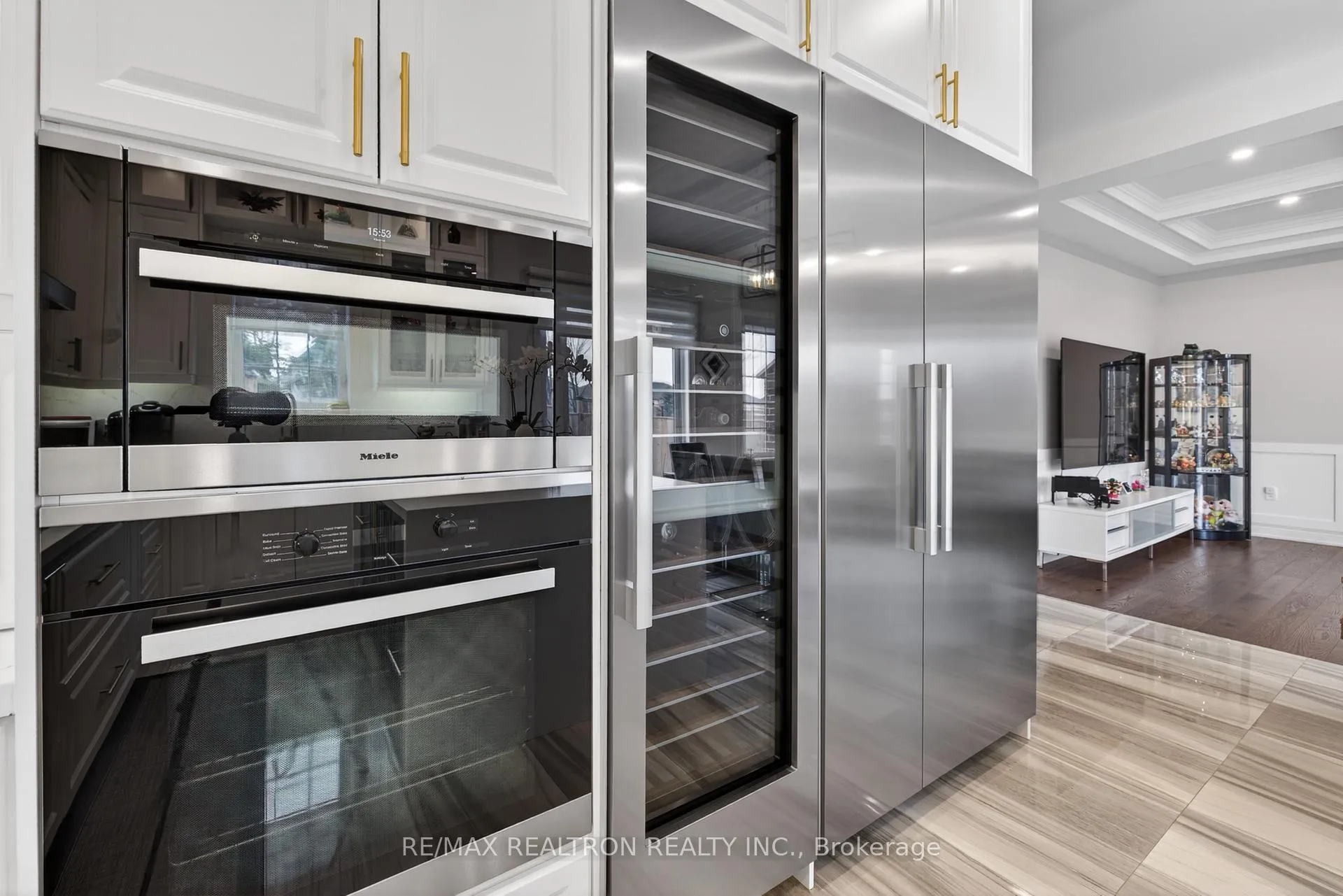 Photo 16 of 143 Maple Ridge Crescent, Markham, Greensborough — HOMEH