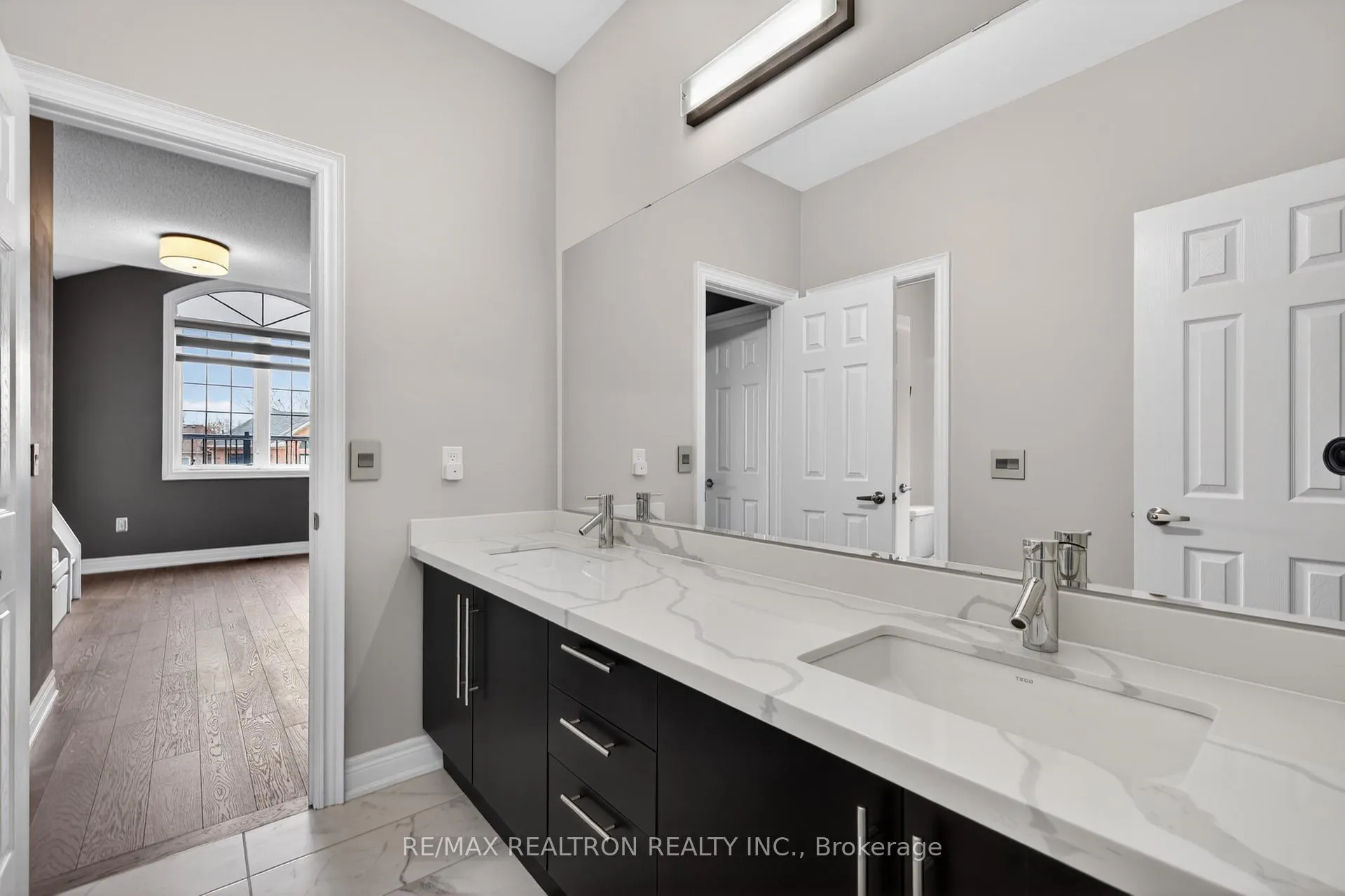 Photo 34 of 143 Maple Ridge Crescent, Markham, Greensborough — HOMEH
