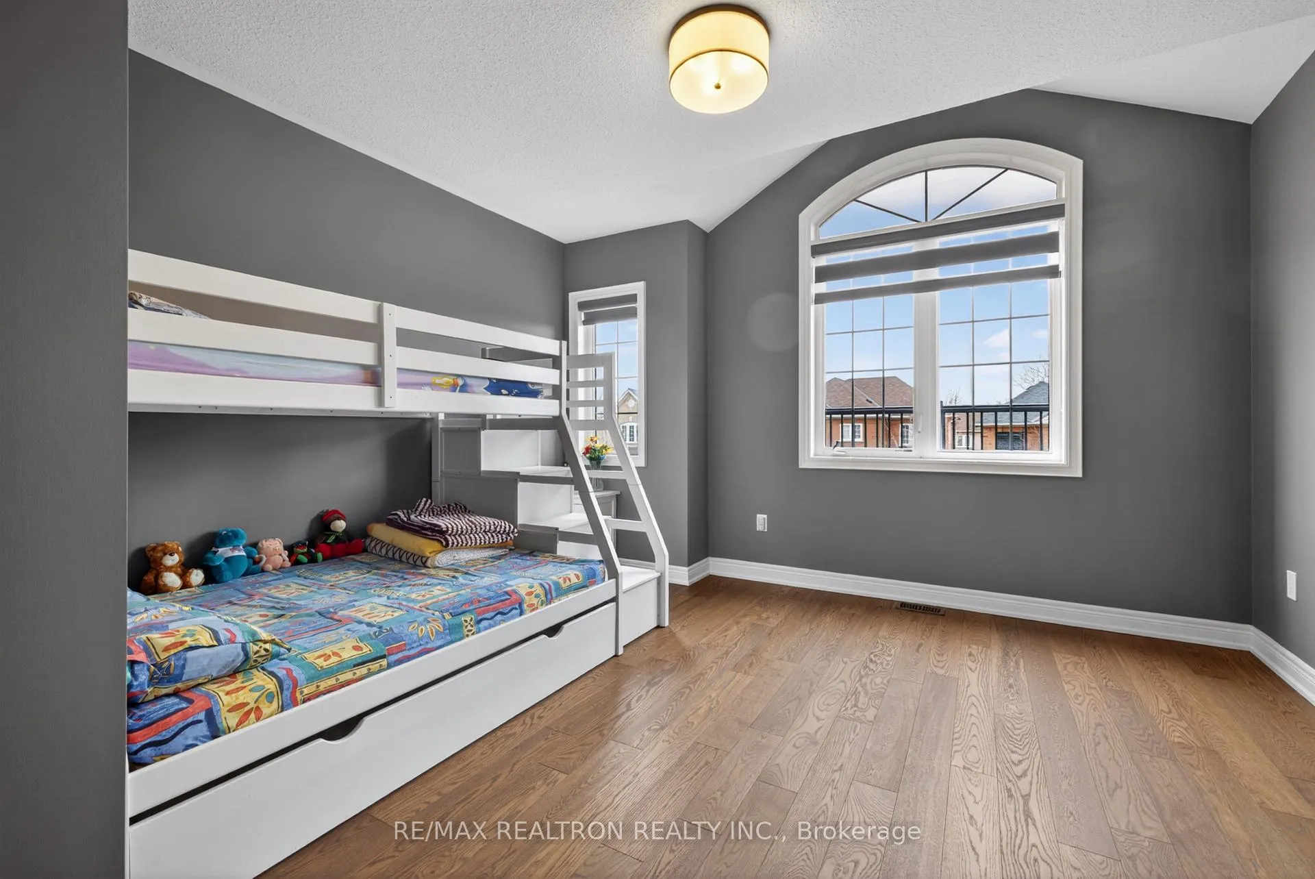 Photo 36 of 143 Maple Ridge Crescent, Markham, Greensborough — HOMEH