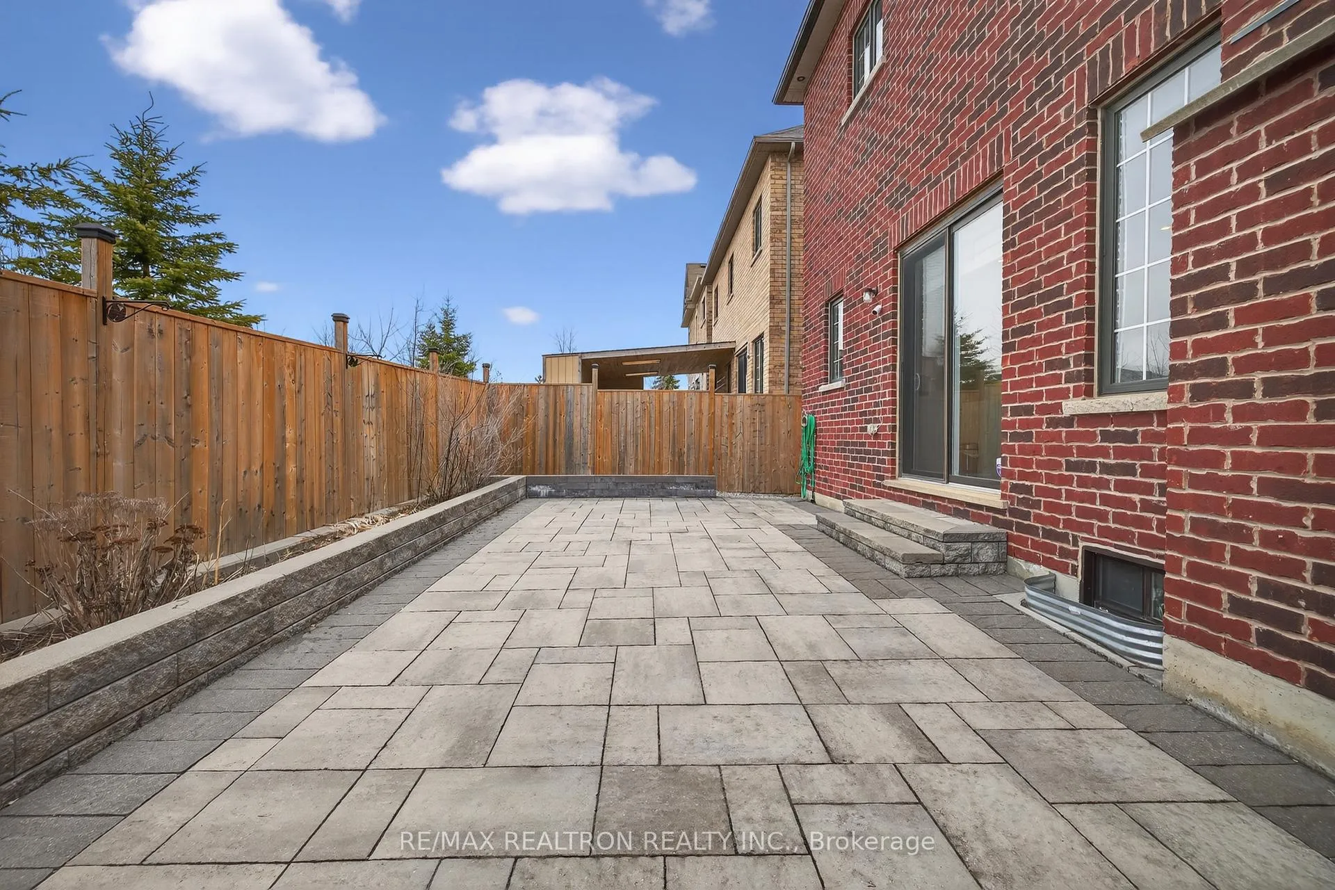 Photo 43 of 143 Maple Ridge Crescent, Markham, Greensborough — HOMEH