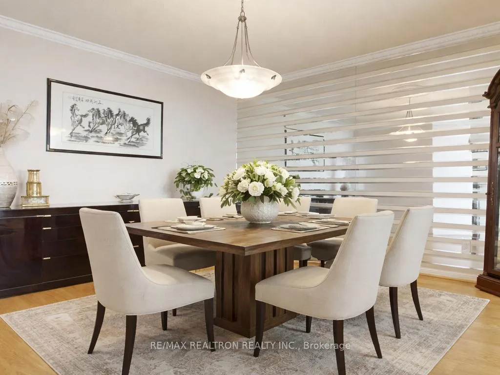 Photo 6 of Unit 808, 110 Promenade Circle, Vaughan, Brownridge — HOMEH