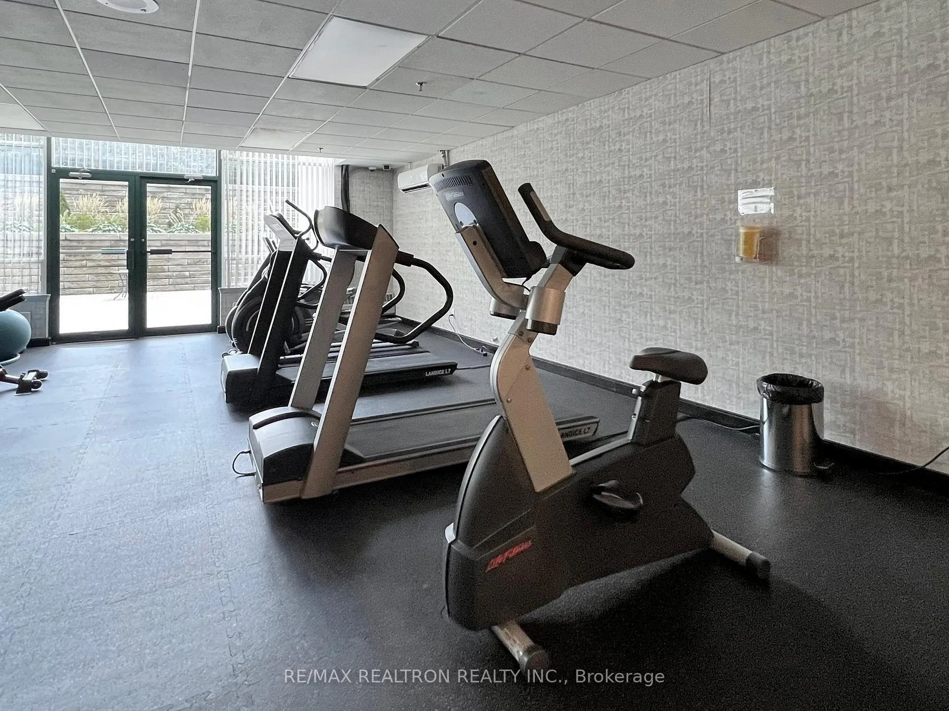 Photo 32 of Unit 808, 110 Promenade Circle, Vaughan, Brownridge — HOMEH