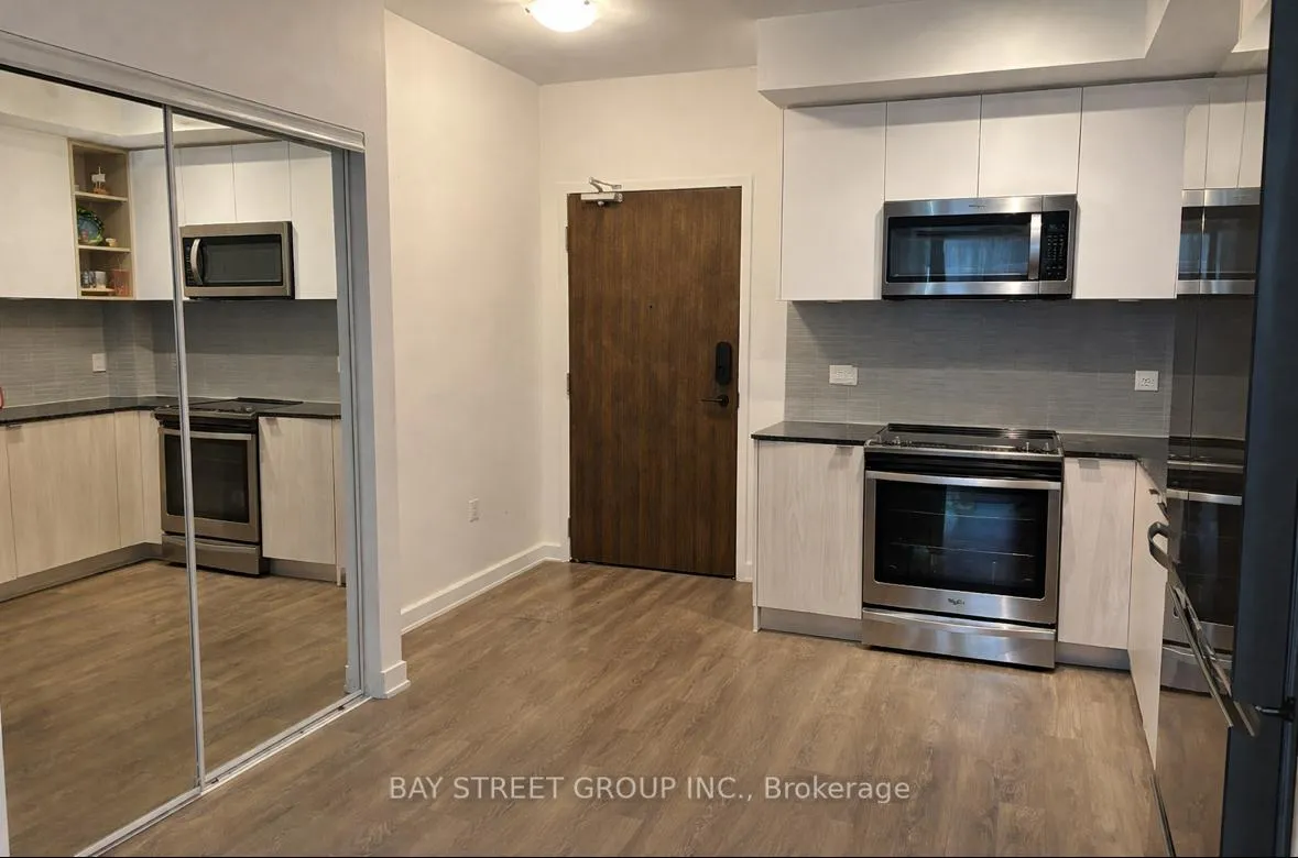 Photo 6 of Unit 316, 100 Eagle Rock Way, Vaughan, Rural Vaughan — HOMEH