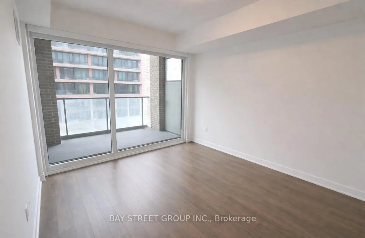 Photo 9 of Unit 316, 100 Eagle Rock Way, Vaughan, Rural Vaughan — HOMEH