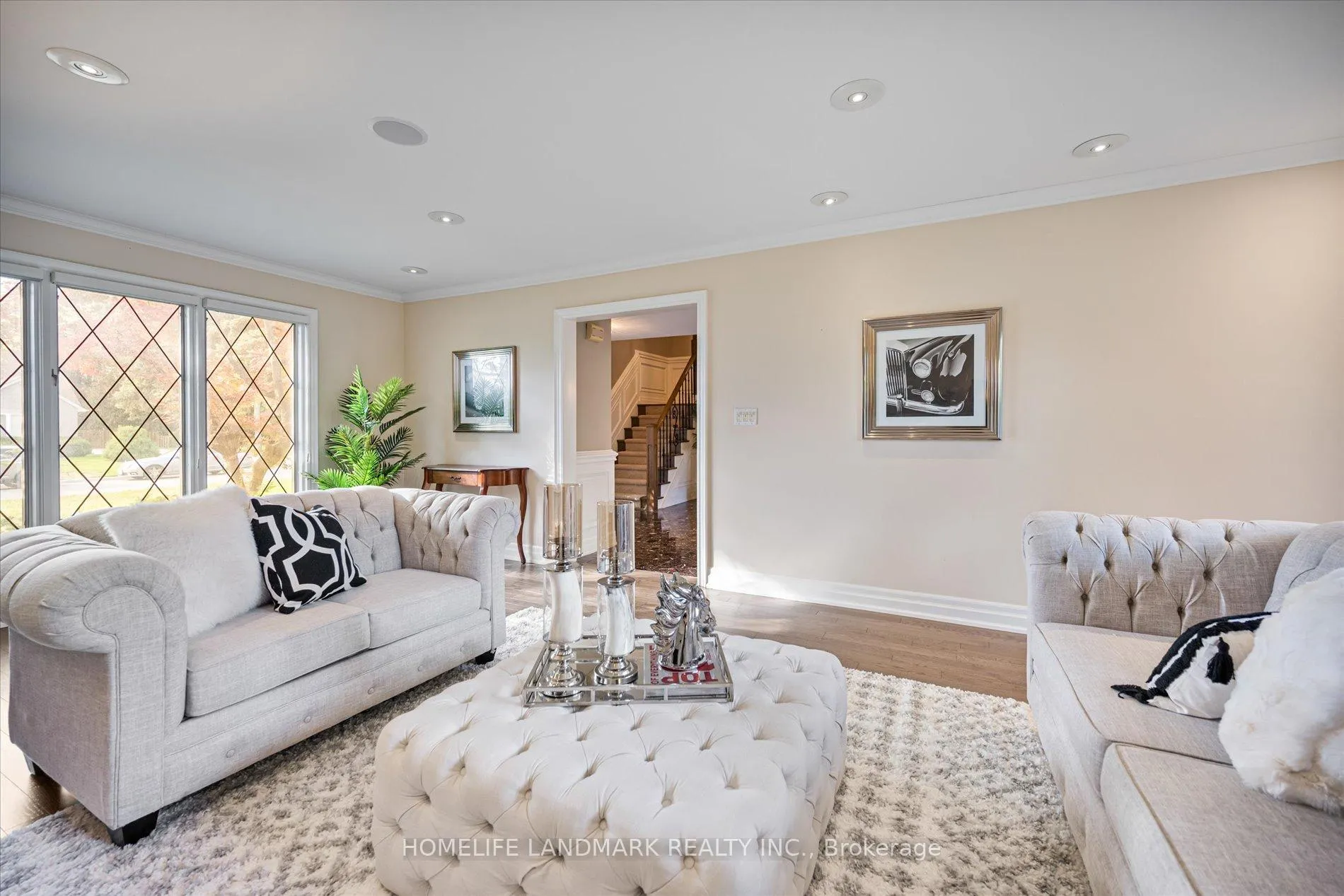 Photo 7 of 3 Old English Lane, Markham, Bayview Glen — HOMEH