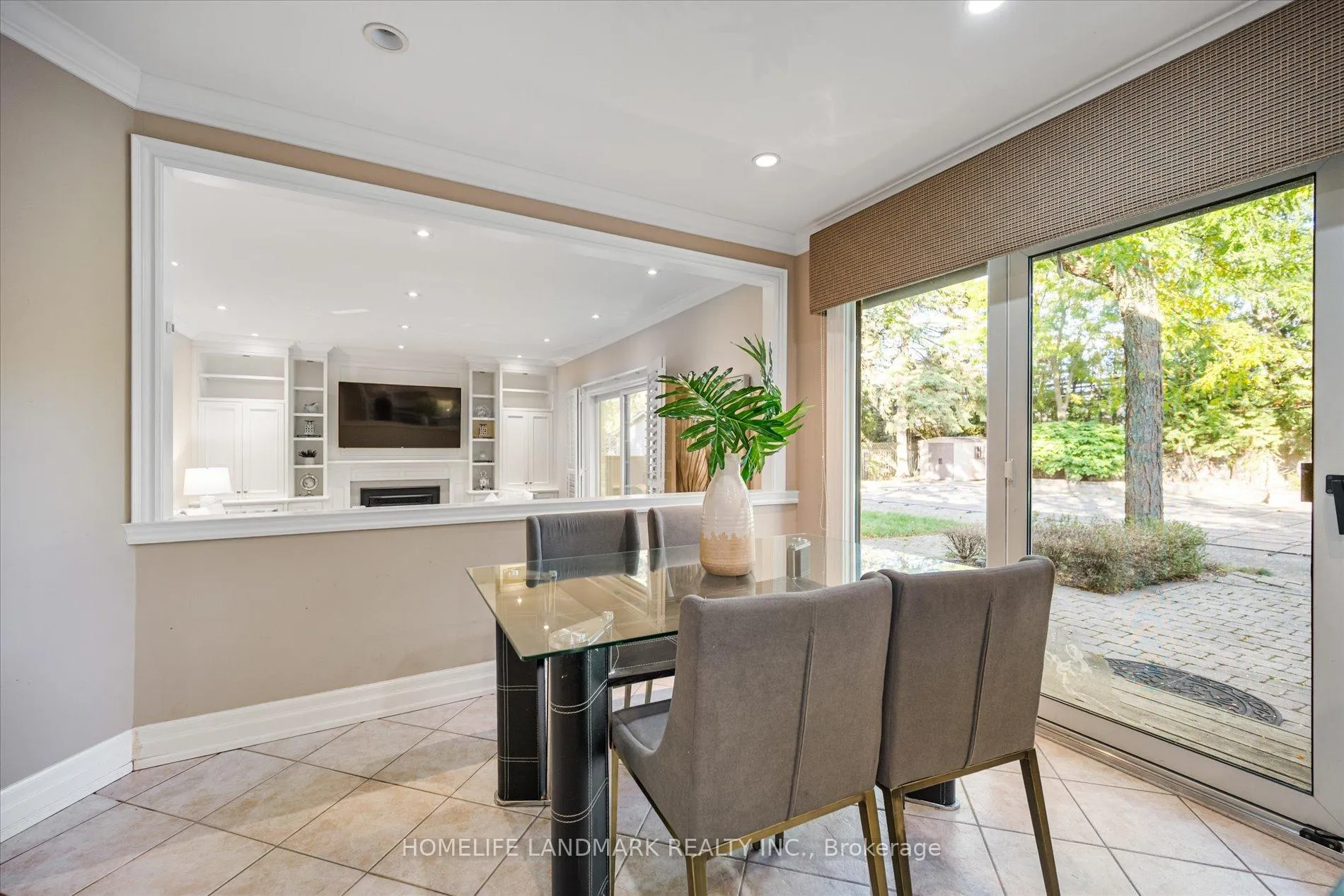 Photo 15 of 3 Old English Lane, Markham, Bayview Glen — HOMEH