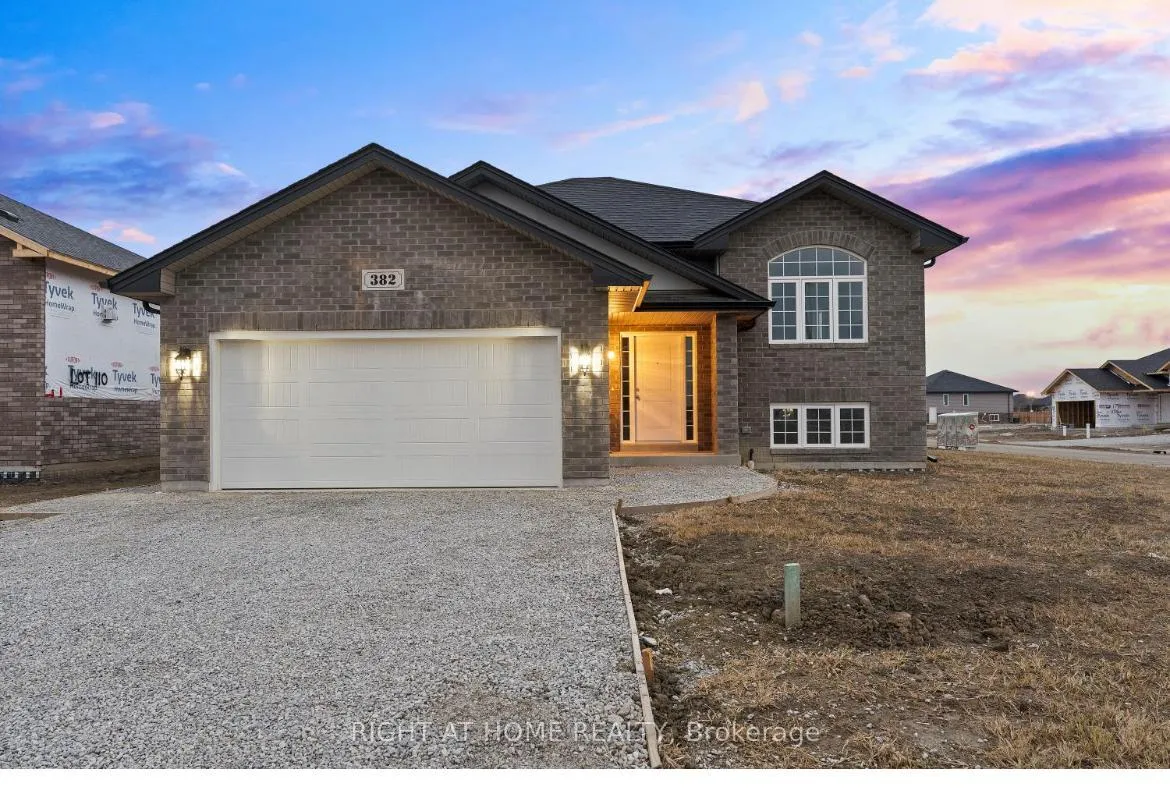 Front of 382 Mulberry Lane