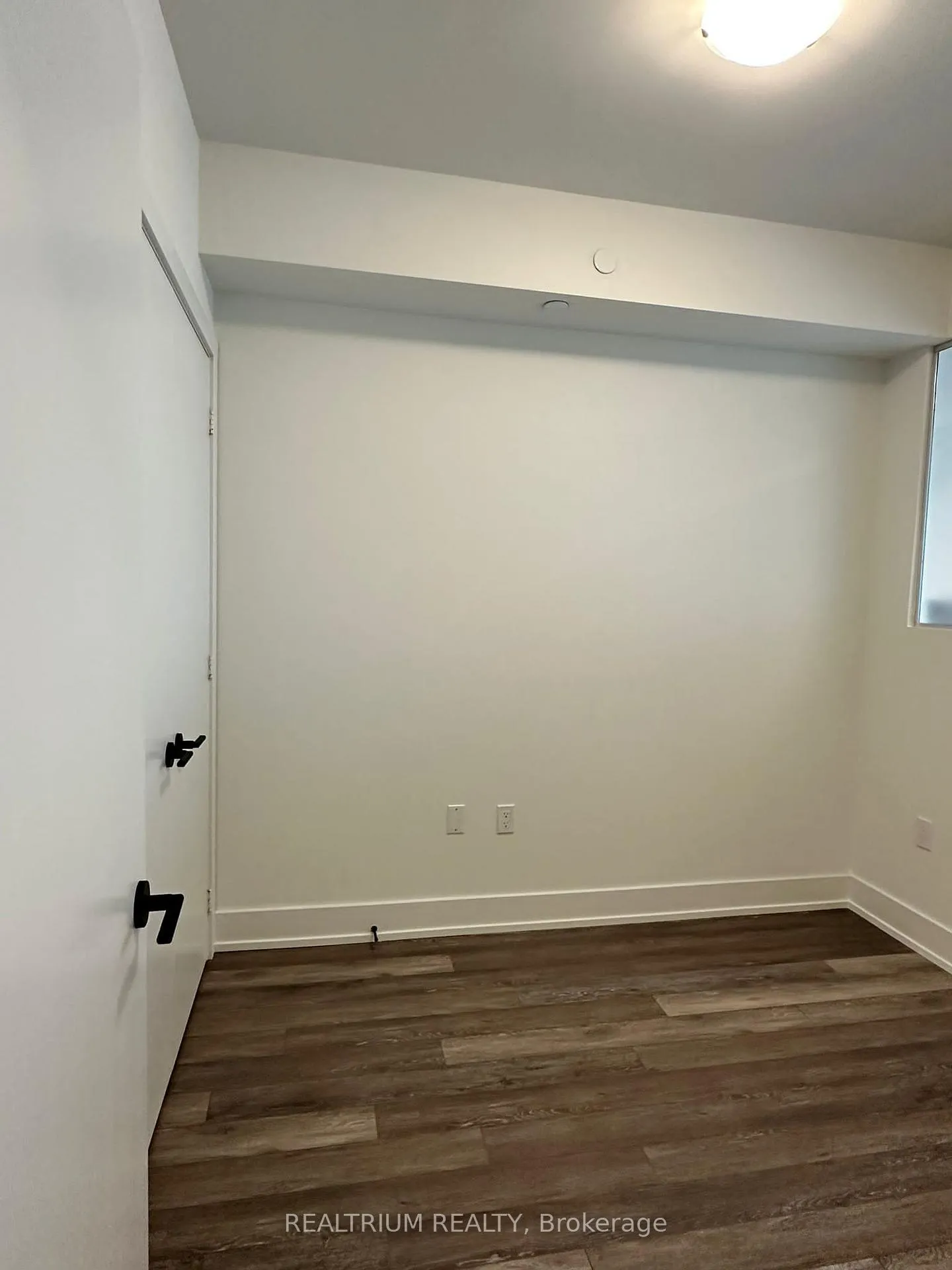 Photo 6 of Unit 334, 2075 King Road, King, King City — HOMEH