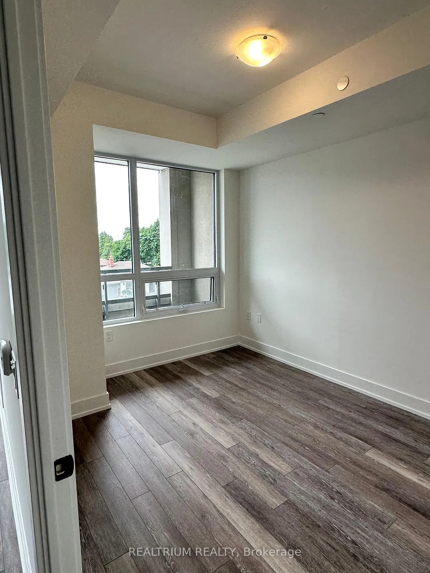 Photo 8 of Unit 334, 2075 King Road, King, King City — HOMEH
