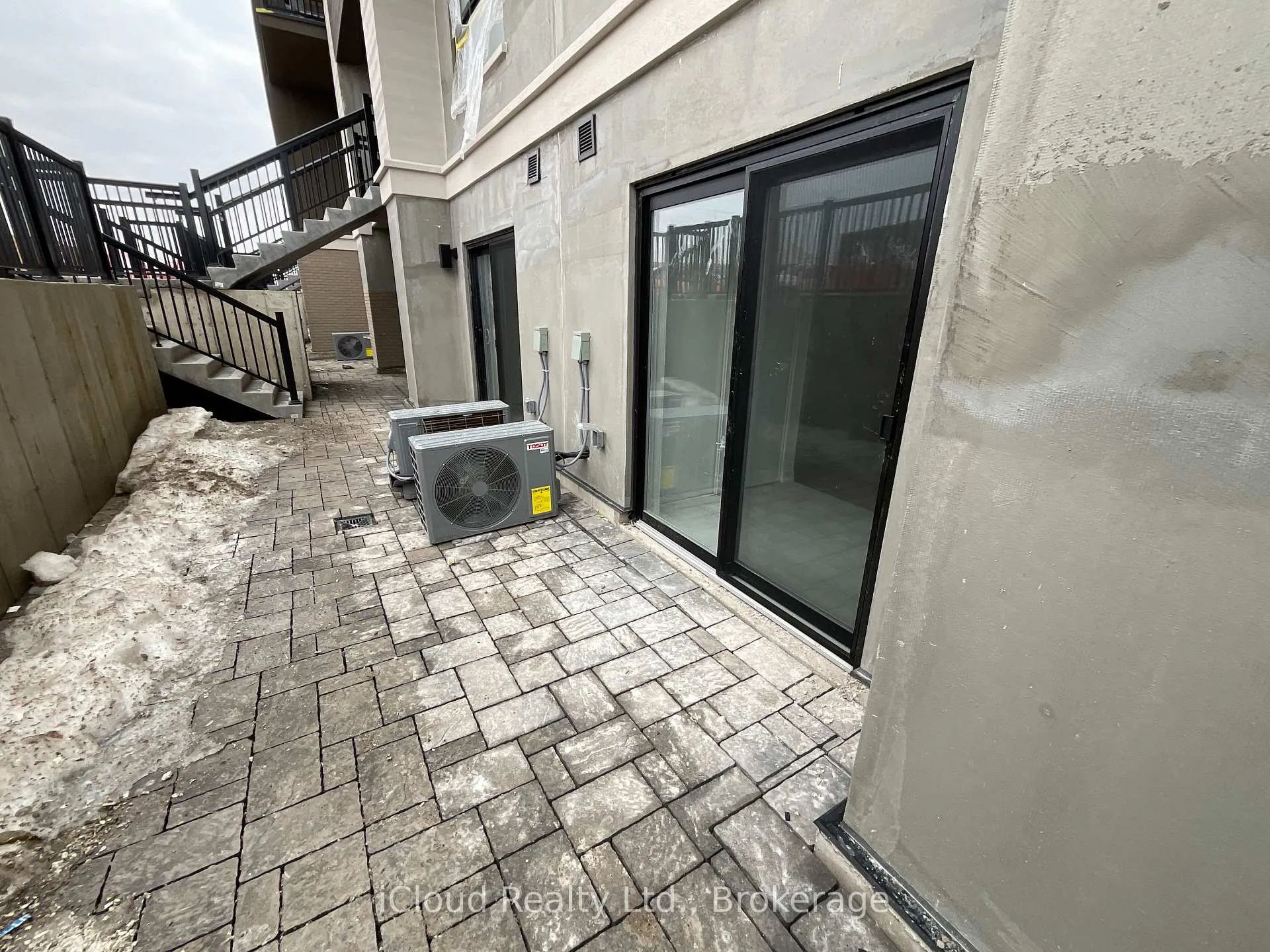 Photo 21 of 25 Palace St Street, Kitchener — HOMEH