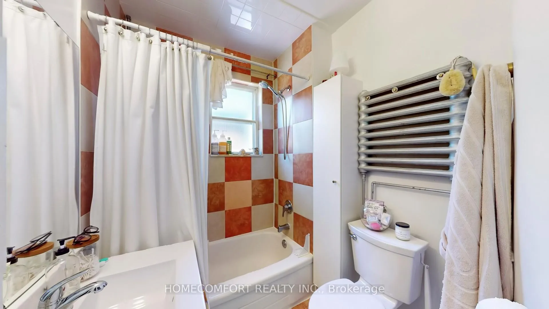 Photo 32 of 230 Robert Street, Toronto, University — HOMEH