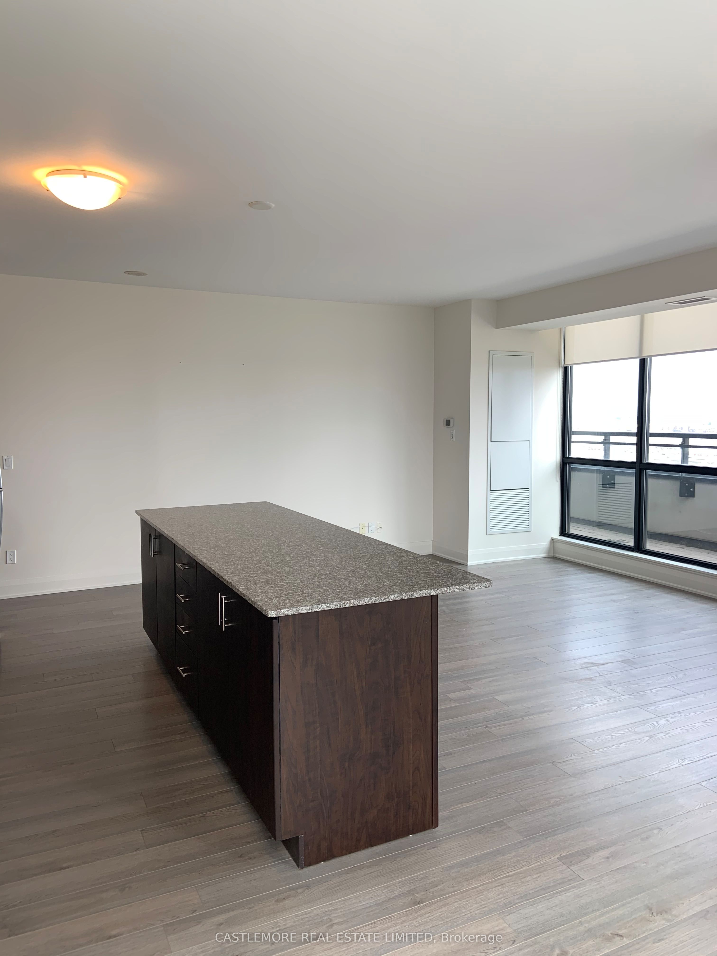 Photo 5 of Unit 2103, 2900 Highway 7 Road, Vaughan, Concord — HOMEH