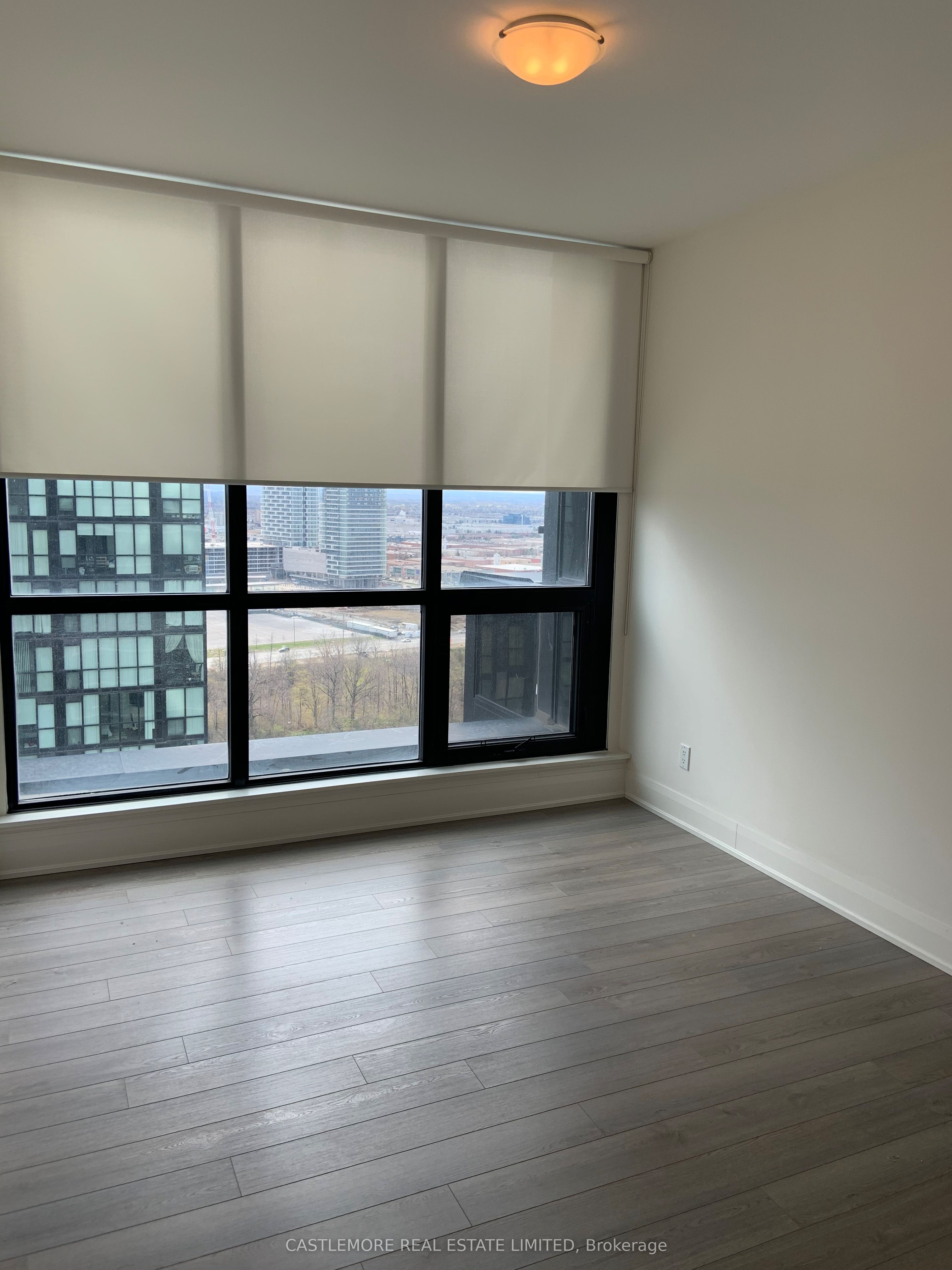 Photo 8 of Unit 2103, 2900 Highway 7 Road, Vaughan, Concord — HOMEH