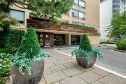 Front of Unit 206, 22 Shallmar Boulevard