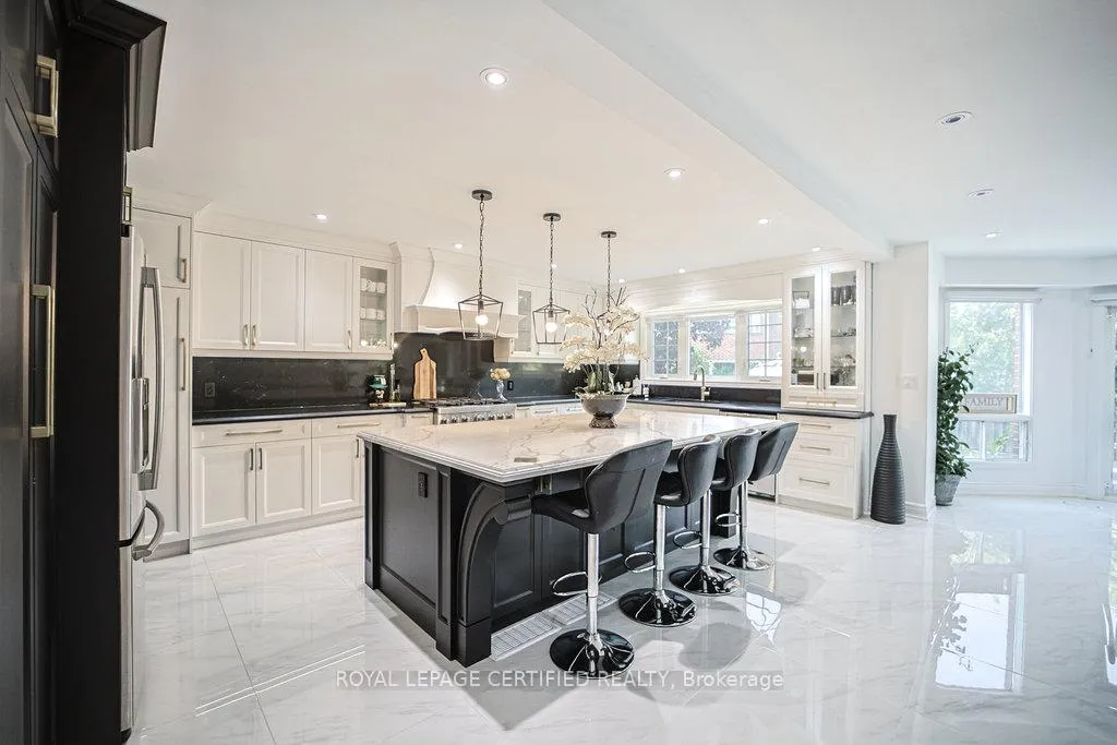 Photo 9 of 1109 Petunia Place, Pickering, Rougemount — HOMEH