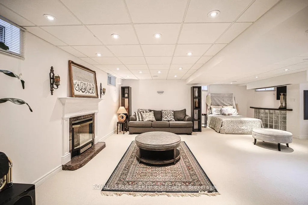 Photo 36 of 1109 Petunia Place, Pickering, Rougemount — HOMEH