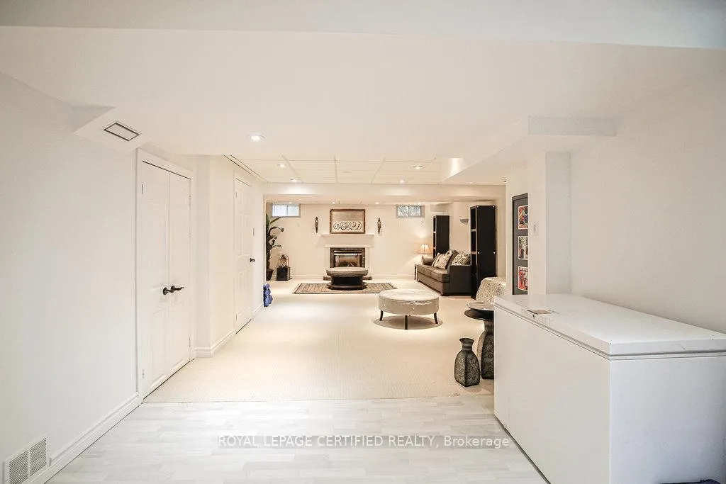 Photo 40 of 1109 Petunia Place, Pickering, Rougemount — HOMEH