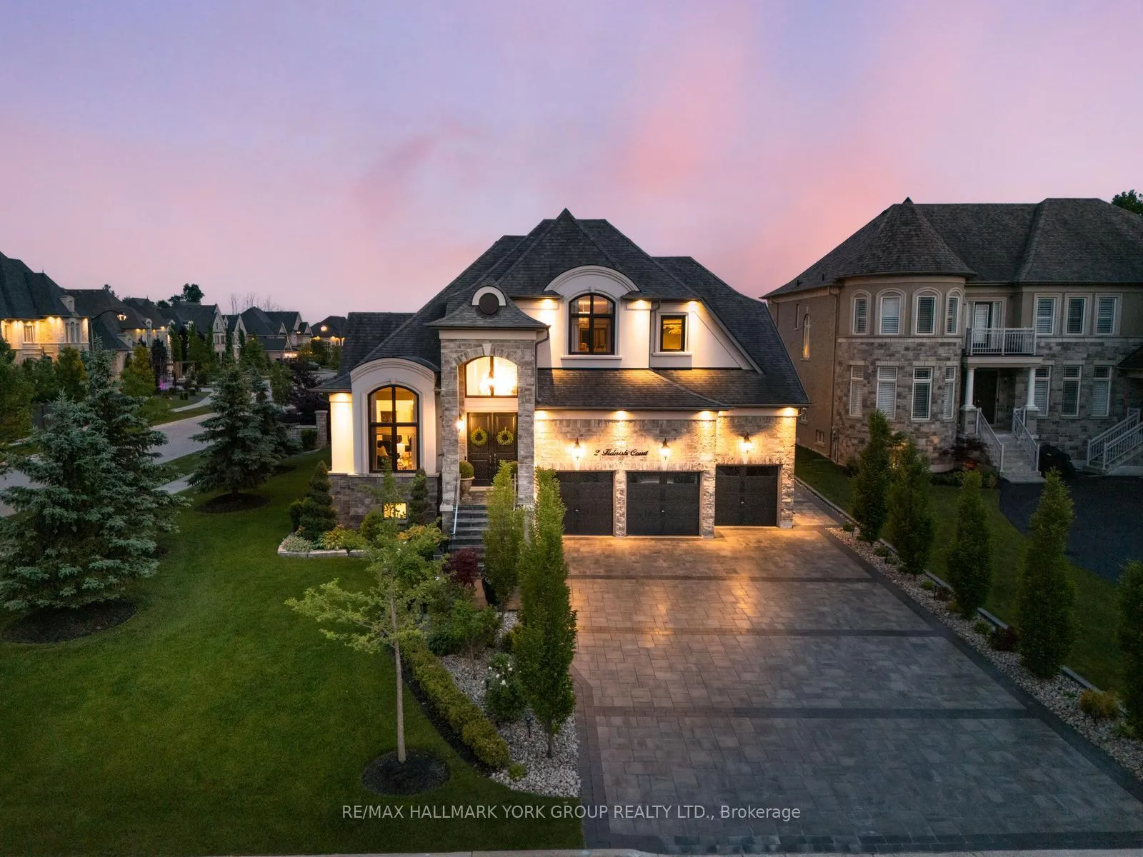 Photo 2 of 2 Tidnish Court, King, Nobleton — HOMEH