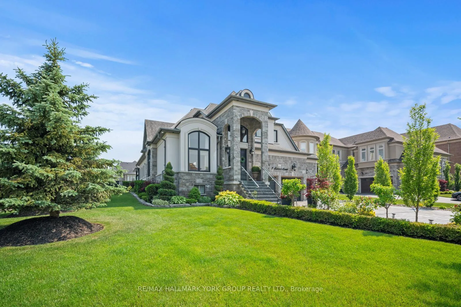 Photo 8 of 2 Tidnish Court, King, Nobleton — HOMEH