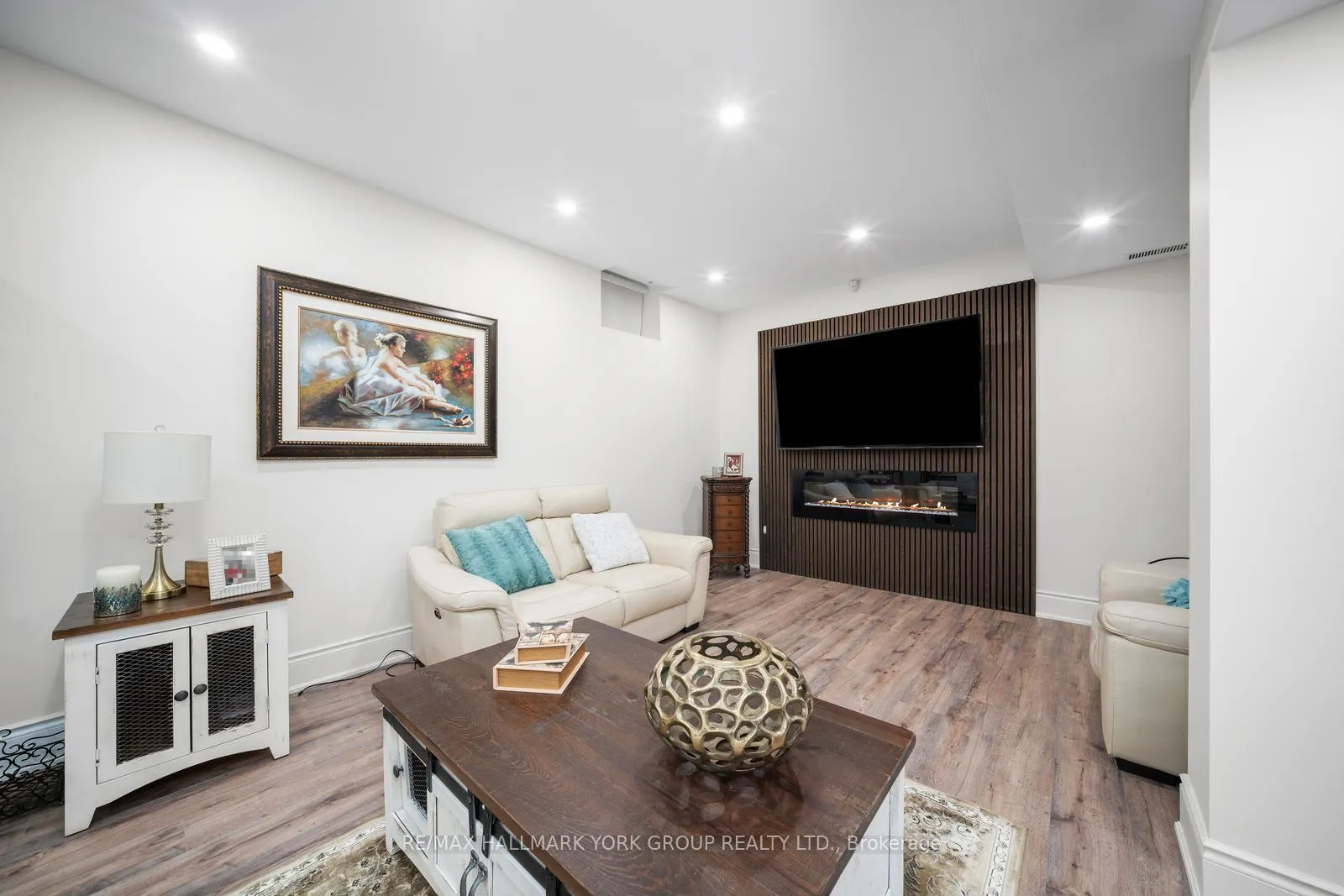 Photo 33 of 2 Tidnish Court, King, Nobleton — HOMEH
