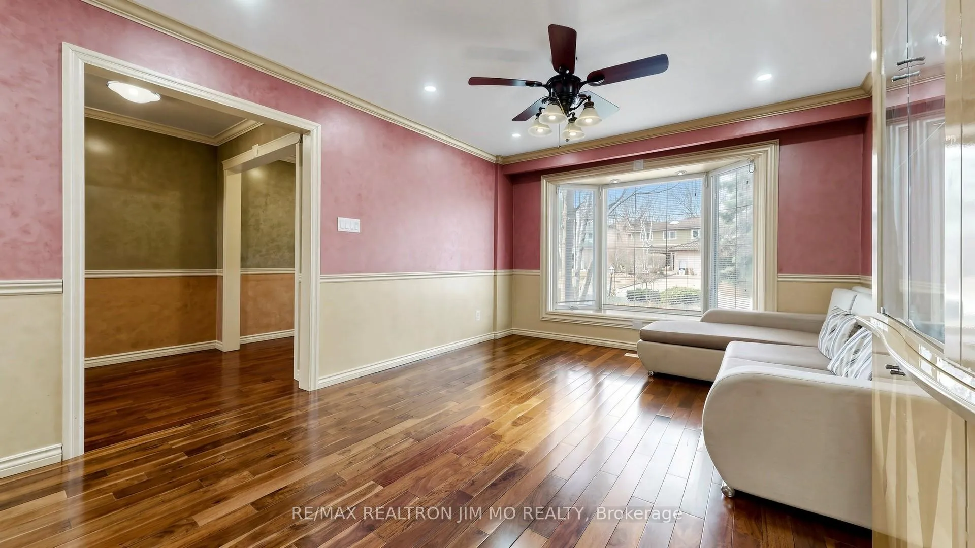 Photo 5 of Unit Main & Upper floor, 29 Liebeck Crescent, Markham, Unionville — HOMEH