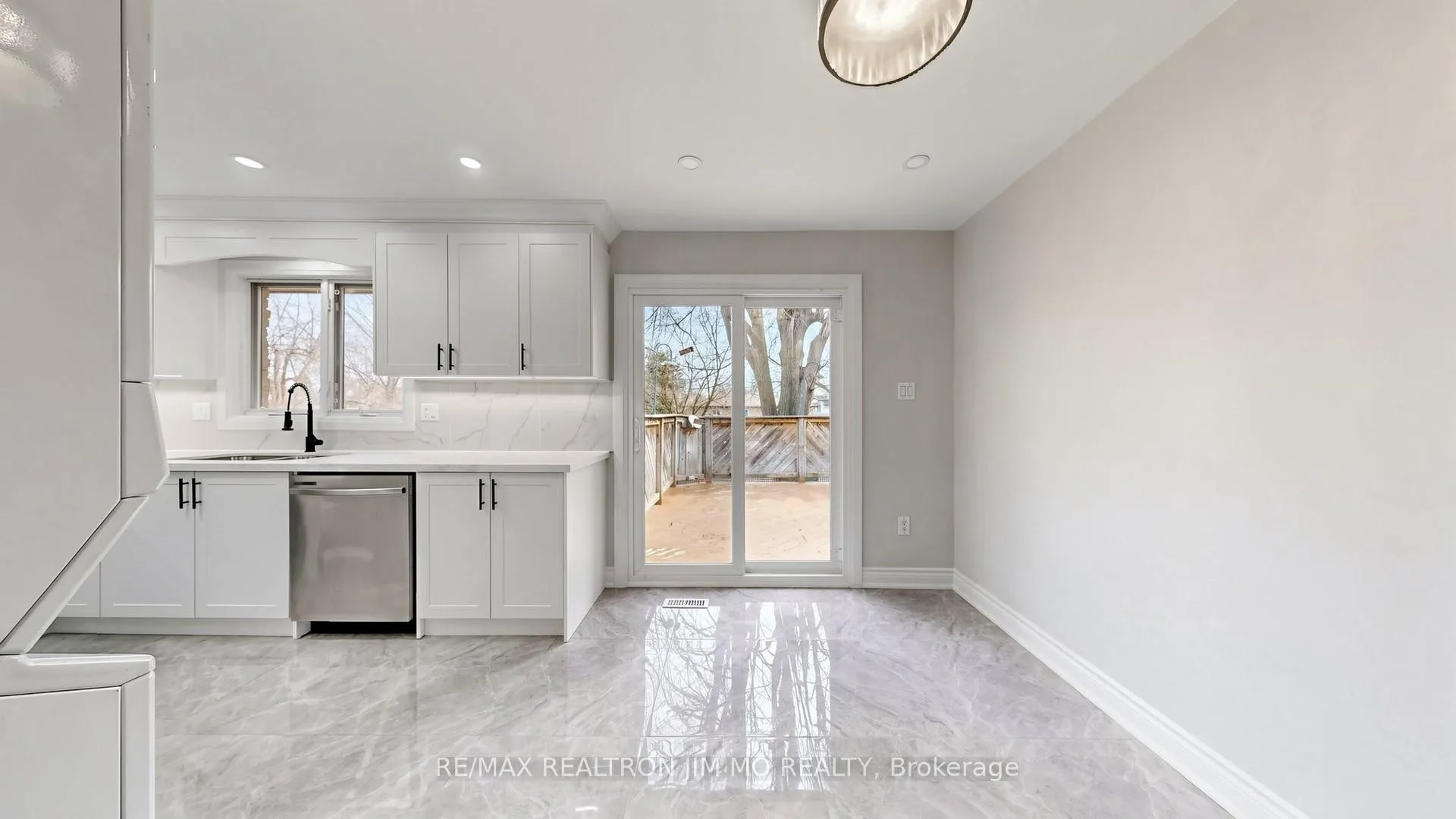 Photo 20 of Unit Main & Upper floor, 29 Liebeck Crescent, Markham, Unionville — HOMEH