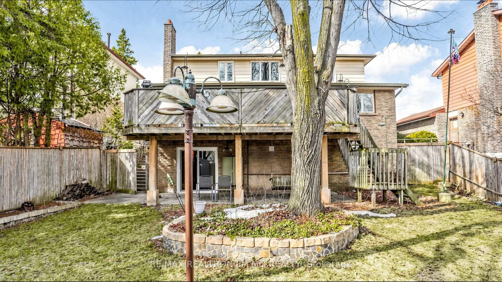 Photo 48 of Unit Main & Upper floor, 29 Liebeck Crescent, Markham, Unionville — HOMEH