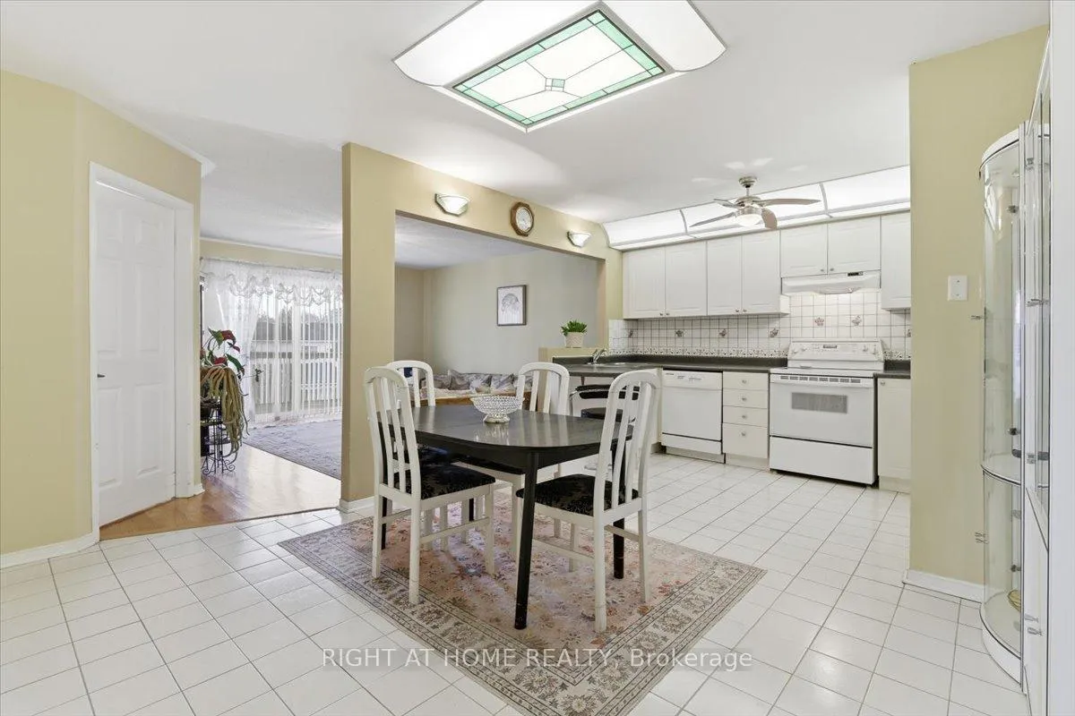 Photo 4 of 1349 Eagle Crescent, Peterborough, Monaghan Ward 2 — HOMEH