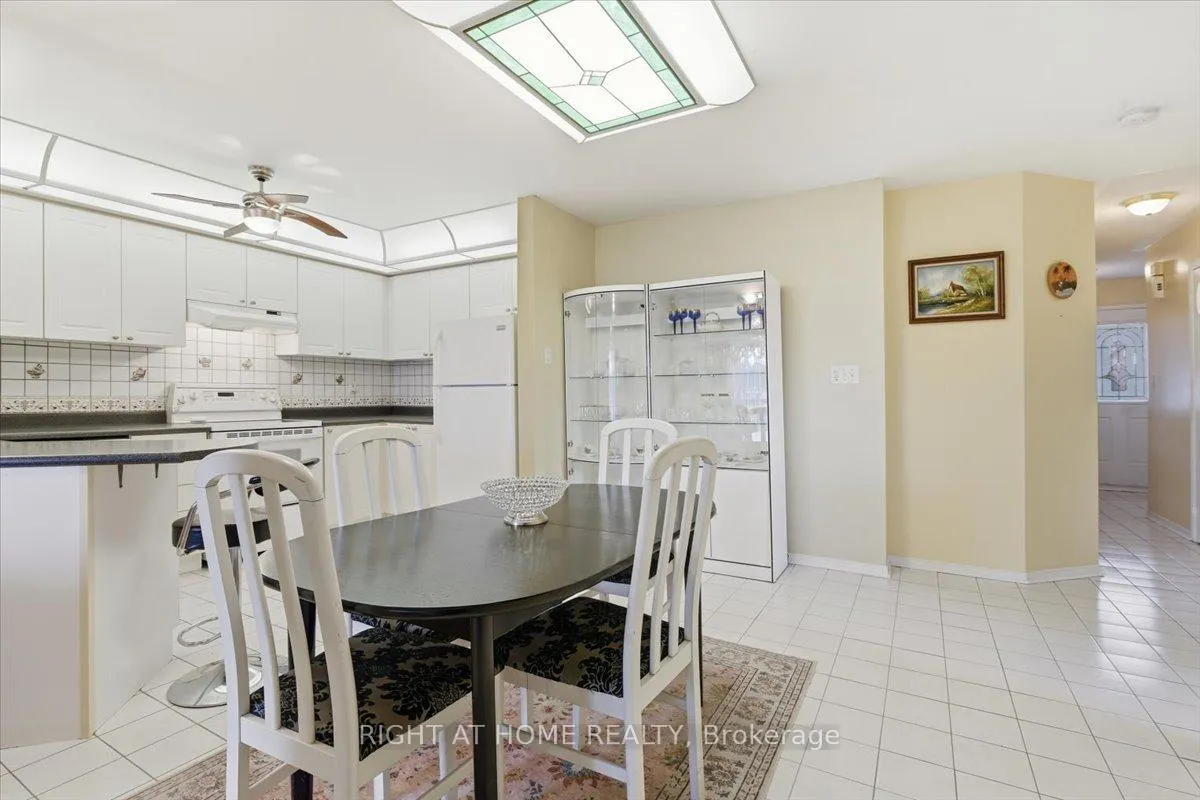 Photo 5 of 1349 Eagle Crescent, Peterborough, Monaghan Ward 2 — HOMEH