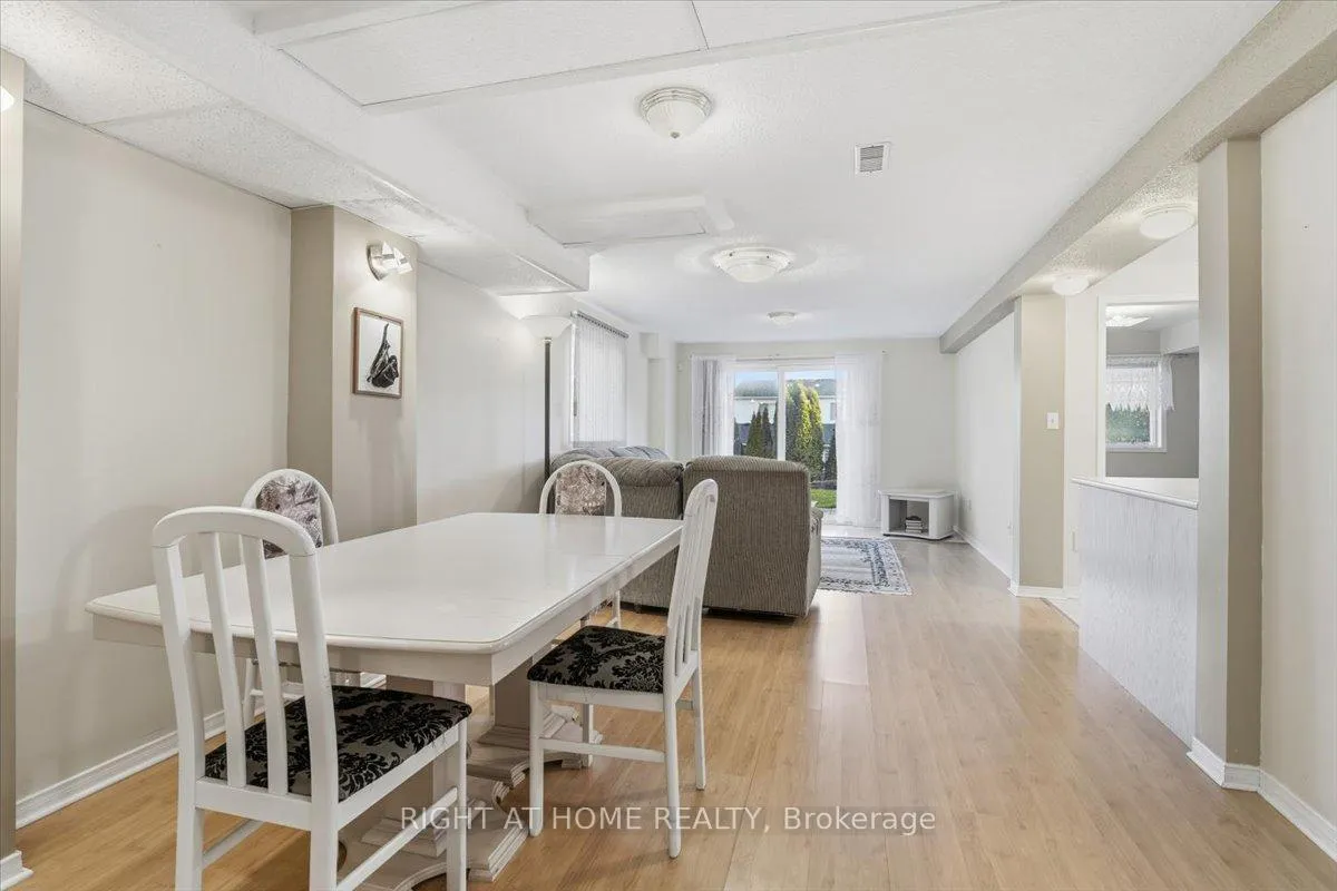 Photo 10 of 1349 Eagle Crescent, Peterborough, Monaghan Ward 2 — HOMEH