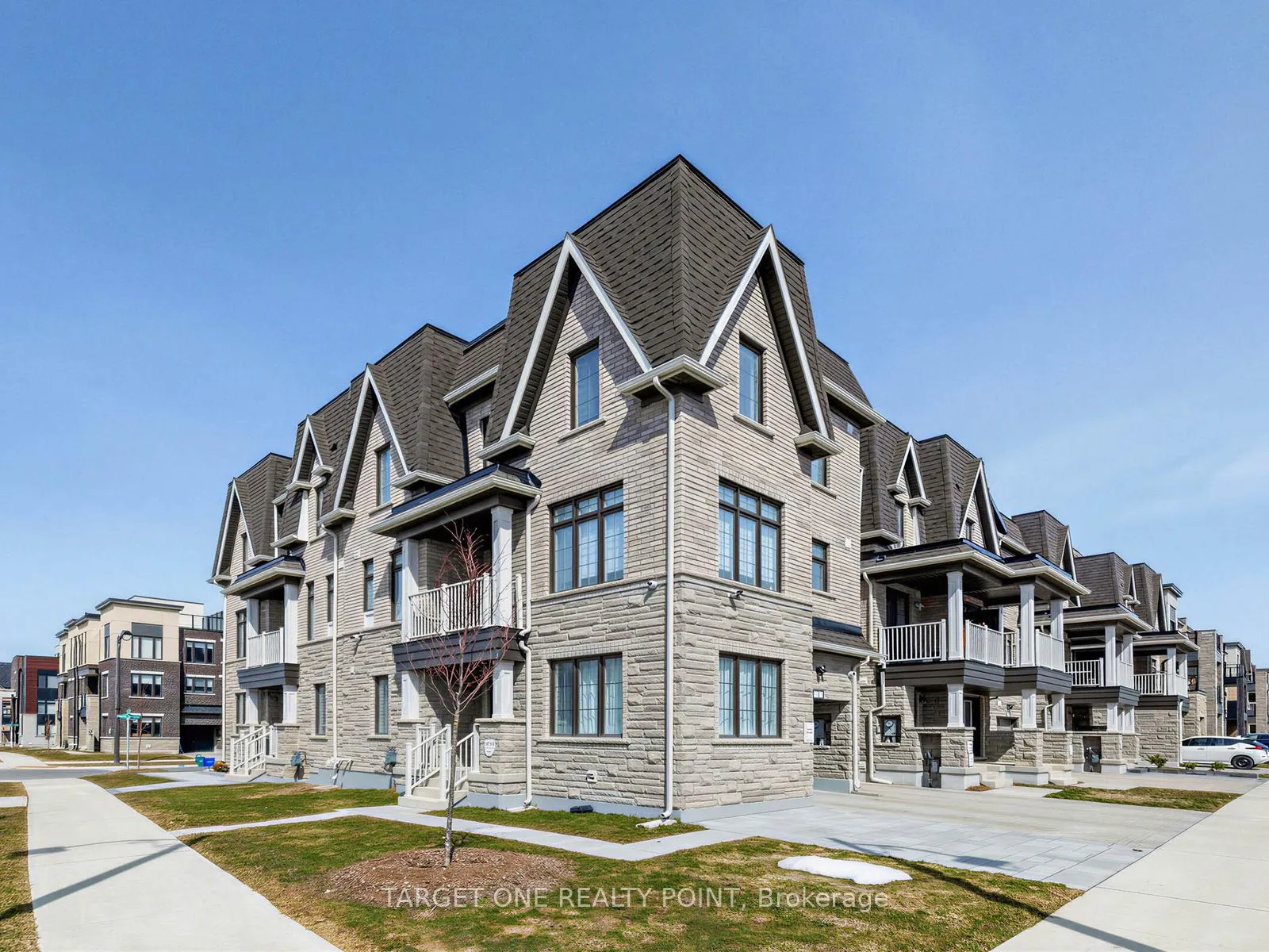 Photo 2 of 2 William Shearn Crescent, Markham, Angus Glen — HOMEH