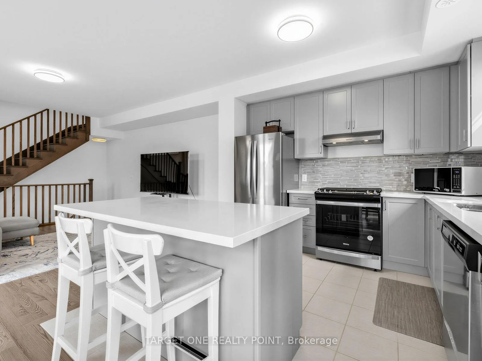 Photo 15 of 2 William Shearn Crescent, Markham, Angus Glen — HOMEH
